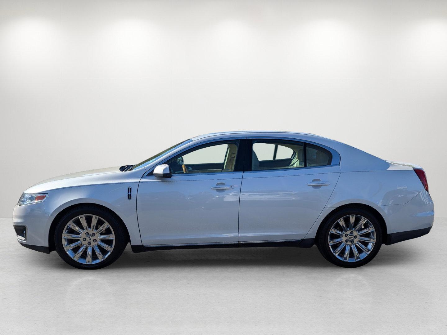2010 Lincoln MKS (1LNHL9ER6AG) with an Gas V6 3.7L/ engine, 6-Speed Automatic w/OD w/Select-Shift transmission, located at 3959 U.S. 80 W, Phenix City, AL, 36870, (334) 297-4885, 32.469296, -85.135185 - 2010 Lincoln MKS - Photo#8