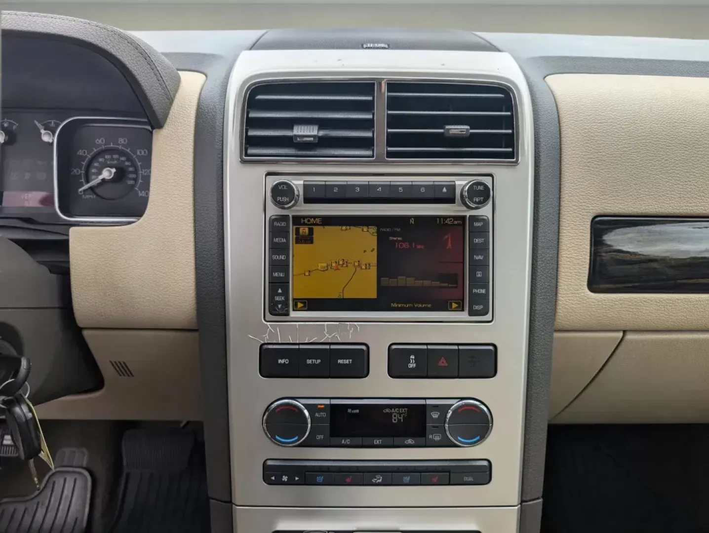 2010 Lincoln MKX (2LMDJ6JC4AB) with an Gas V6 3.5L/213 engine, 6-Speed w/OD Automatic transmission, located at 3959 U.S. 80 W, Phenix City, AL, 36870, (334) 297-4885, 32.469296, -85.135185 - 2010 Lincoln MKX - Photo#14
