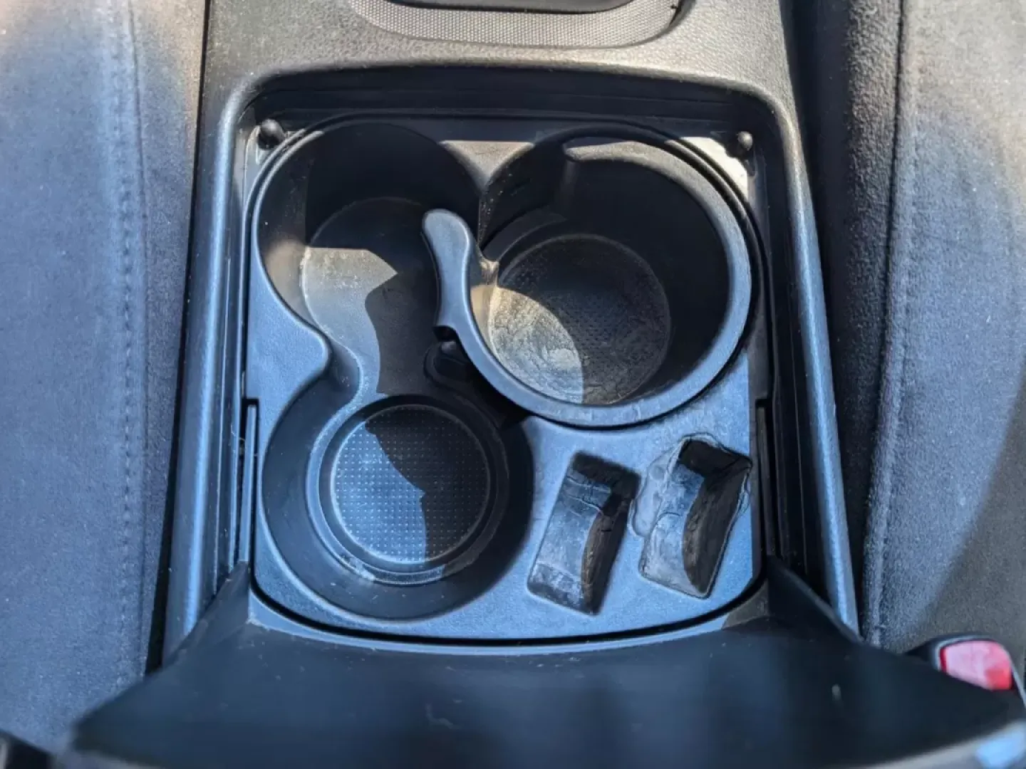 2010 Winter Frost Pearl /Charcoal Nissan Altima 2.5 S (1N4AL2AP9AN) with an Other engine, located at 1430 Gateway Drive, Opelika, AL, 36801, (334) 239-0944, 32.637871, -85.409790 - Discover the perfect blend of style, comfort, and affordability with this 2010 Nissan Altima 2.5 S, ideal for budget-conscious buyers searching for a reliable sedan that fits seamlessly into their busy lifestyles. Whether you're commuting to work, running errands around Phenix City, or embarking on - Photo#14