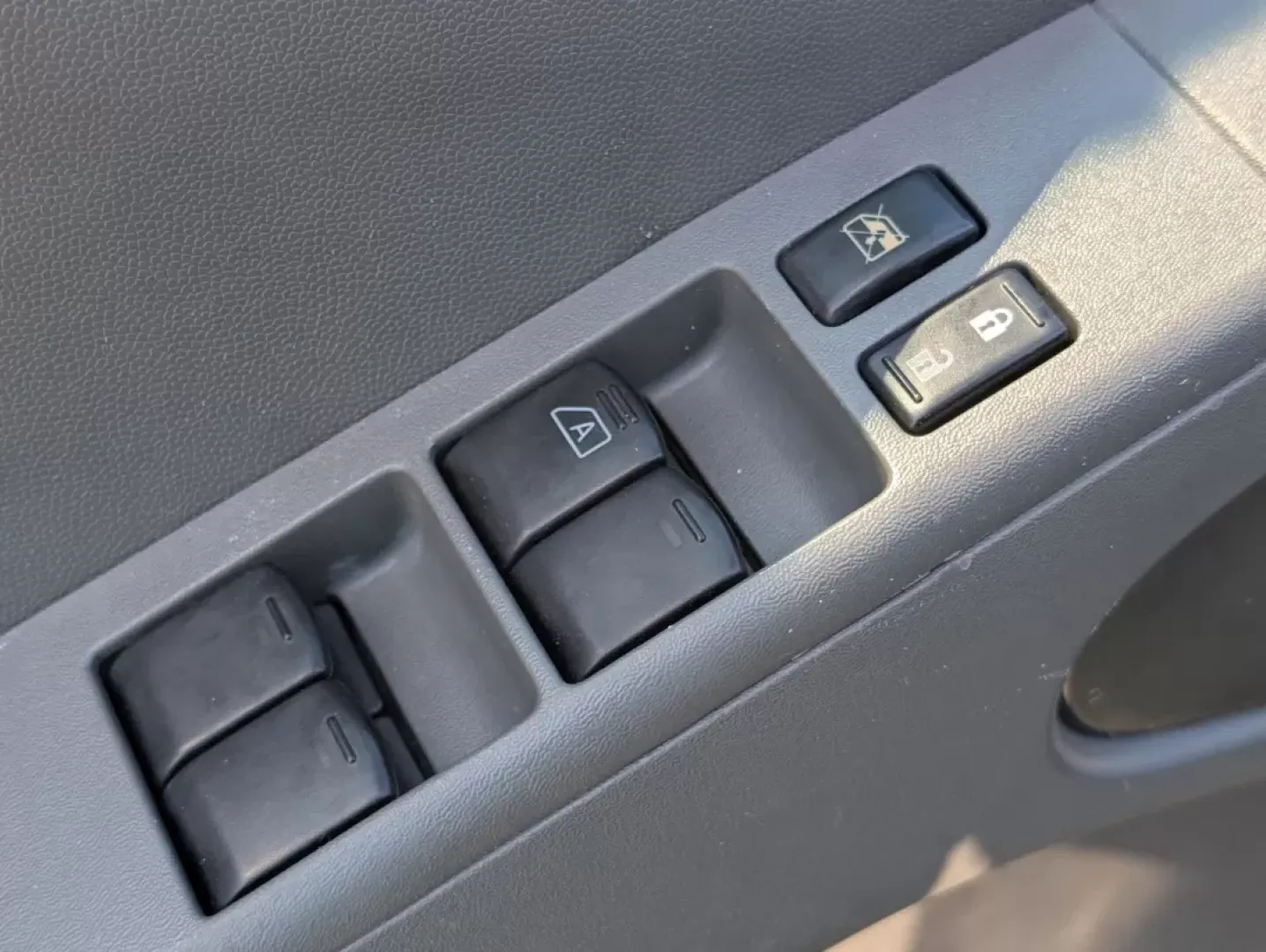 2010 /Steel Nissan Frontier SE (1N6AD0FR2AC) with an Other engine, located at 521 Old Farm Lane Rd, Prattville, AL, 36066, (334) 325-1505, 32.482460, -86.416367 - **Discover Adventure with the 2010 Nissan Frontier SE at Gils Auto - Phenix City!**<br /> <br /> Are you ready to embrace the thrill of weekend adventures or tackle everyday tasks with ease? Whether you're hauling gear for a family camping trip or navigating city streets, the 2010 Nissan Frontier SE - Photo#8