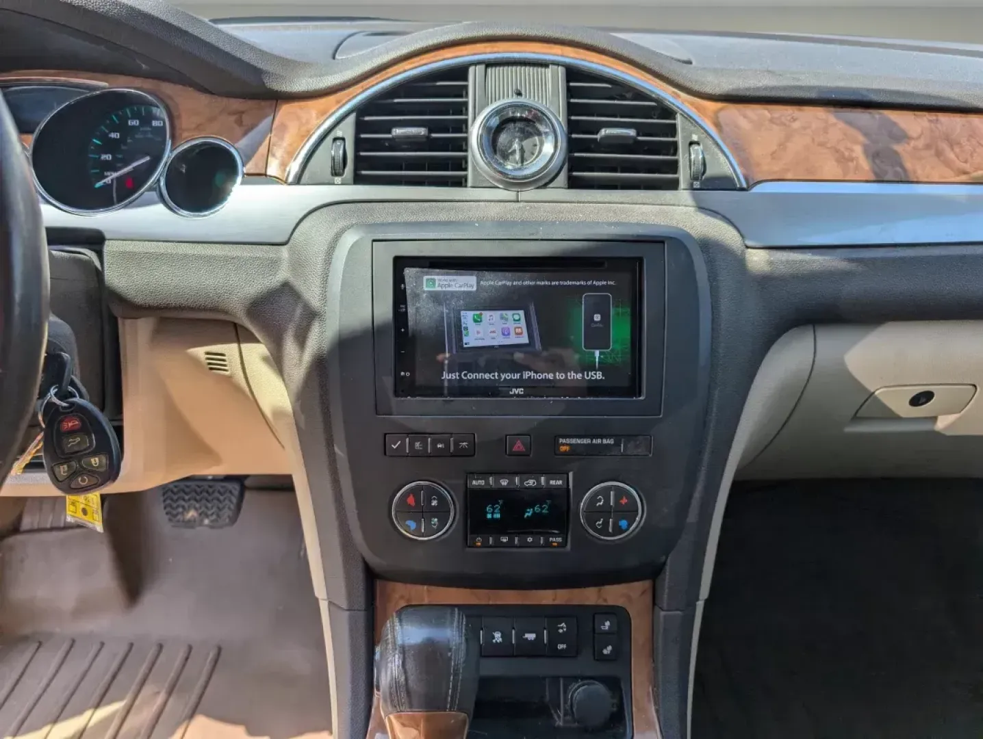 2011 /Cashmere With Cocoa Accents Buick Enclave CXL-1 (5GAKRBED8BJ) with an Gas V6 3.6L/217 engine, 6-Speed Automatic transmission, located at 7000 Northlake Connector, Columbus, GA, 31904, (706) 987-8085, 32.524975, -84.978134 - 2011 Buick Enclave CXL-1 - Photo#13