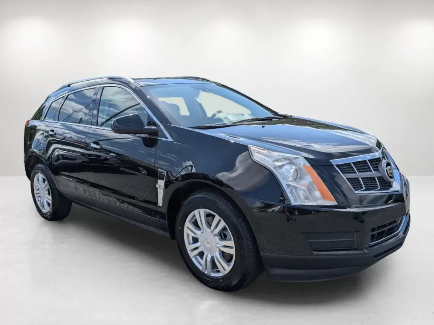 2011 /Ebony w/Titanium accents Cadillac SRX Luxury Collection (3GYFNAEY7BS) with an Gas V6 3.0L/183 engine, 6-Speed Automatic w/OD transmission, located at 3959 U.S. 80 W, Phenix City, AL, 36870, (334) 297-4885, 32.469296, -85.135185 - 2011 Cadillac SRX Luxury Collection - Photo#3