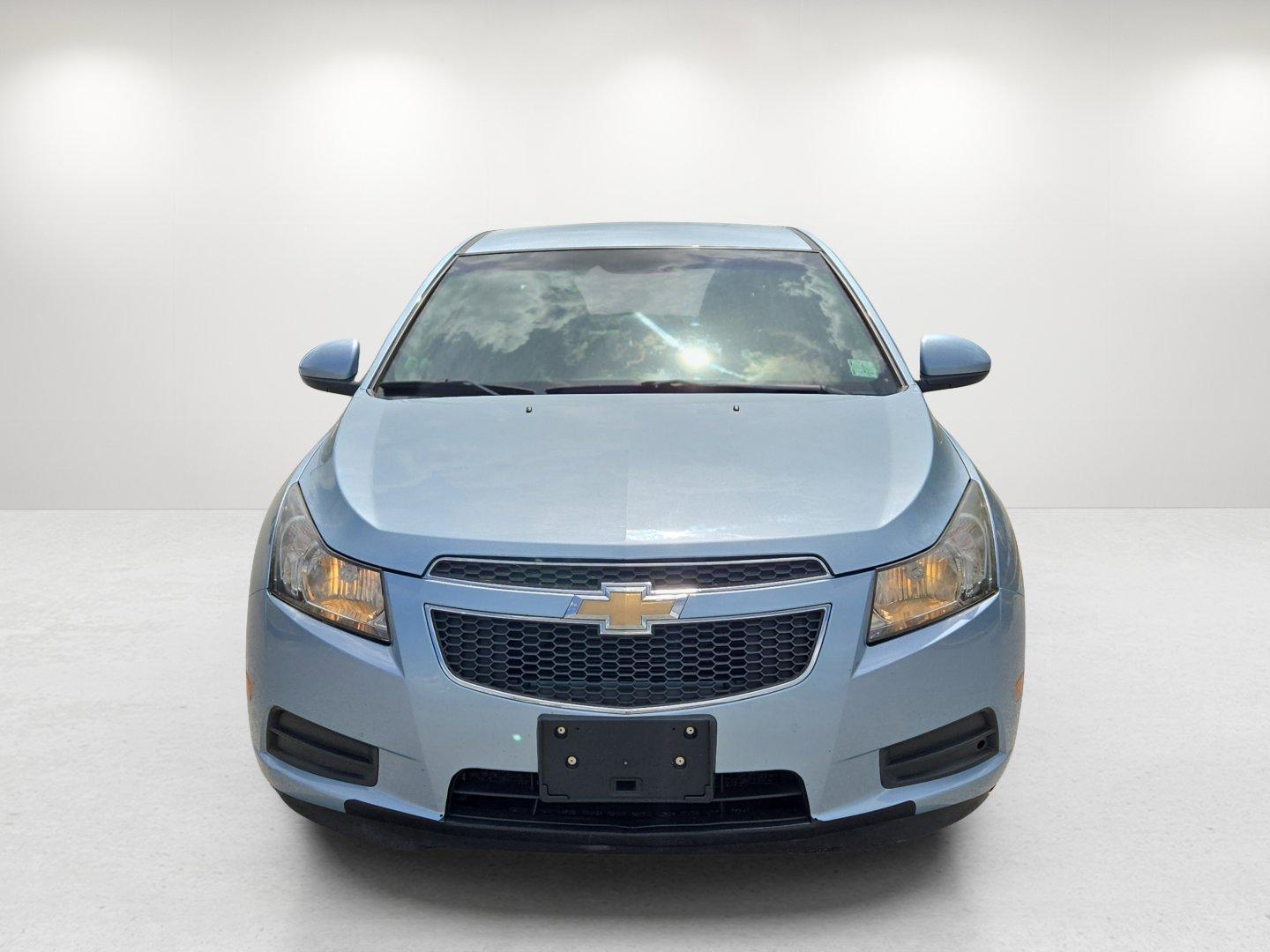 2011 /Medium Titanium Chevrolet Cruze LT w/1LT (1G1PF5S92B7) with an Turbocharged Gas I4 1.4L/83 engine, 6-Speed automatic w/OD transmission, located at 1430 Gateway Drive, Opelika, AL, 36801, (334) 239-0944, 32.637871, -85.409790 - 2011 Chevrolet Cruze LT w/1LT - Photo#1