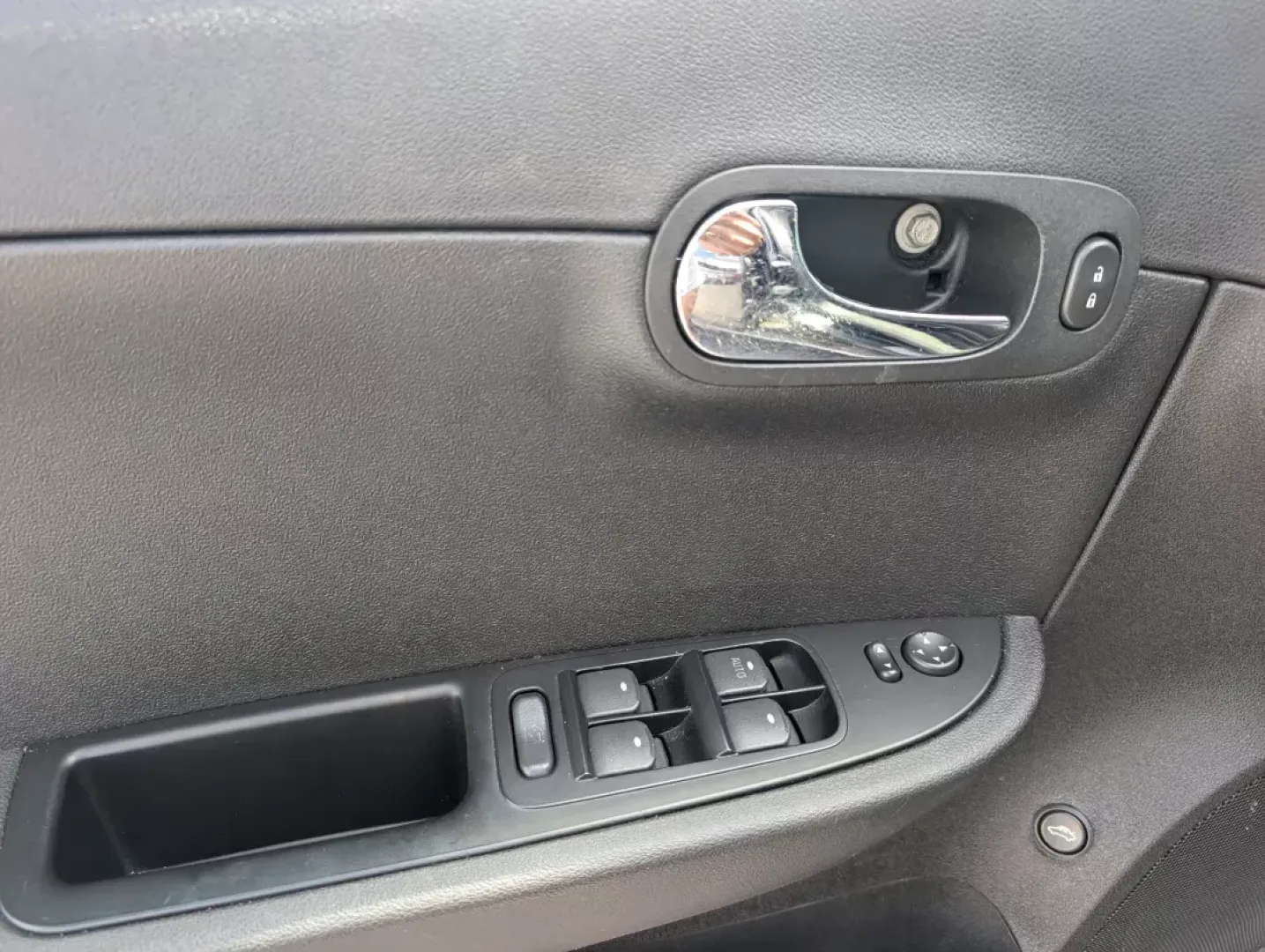 2011 /Ebony Chevrolet Malibu LT w/2LT (1G1ZD5E79BF) with an Other engine, located at 3959 U.S. 80 W, Phenix City, AL, 36870, (334) 297-4885, 32.469296, -85.135185 - **Discover the Perfect Blend of Style and Functionality with This 2011 Chevrolet Malibu LT at Gils Auto - Phenix City!**<br /> <br /> Are you searching for a reliable sedan that will suit your busy lifestyle? Look no further than this stunning 2011 Chevrolet Malibu LT w/2LT, available now at Gils Au - Photo#8