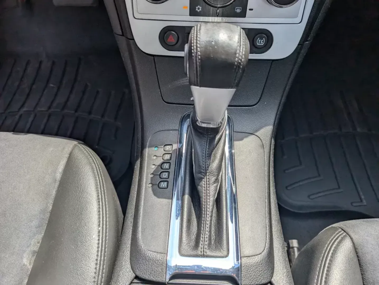 2011 /Ebony Chevrolet Malibu LT w/2LT (1G1ZD5E79BF) with an Other engine, located at 3959 U.S. 80 W, Phenix City, AL, 36870, (334) 297-4885, 32.469296, -85.135185 - **Discover the Perfect Blend of Style and Functionality with This 2011 Chevrolet Malibu LT at Gils Auto - Phenix City!**<br /> <br /> Are you searching for a reliable sedan that will suit your busy lifestyle? Look no further than this stunning 2011 Chevrolet Malibu LT w/2LT, available now at Gils Au - Photo#12