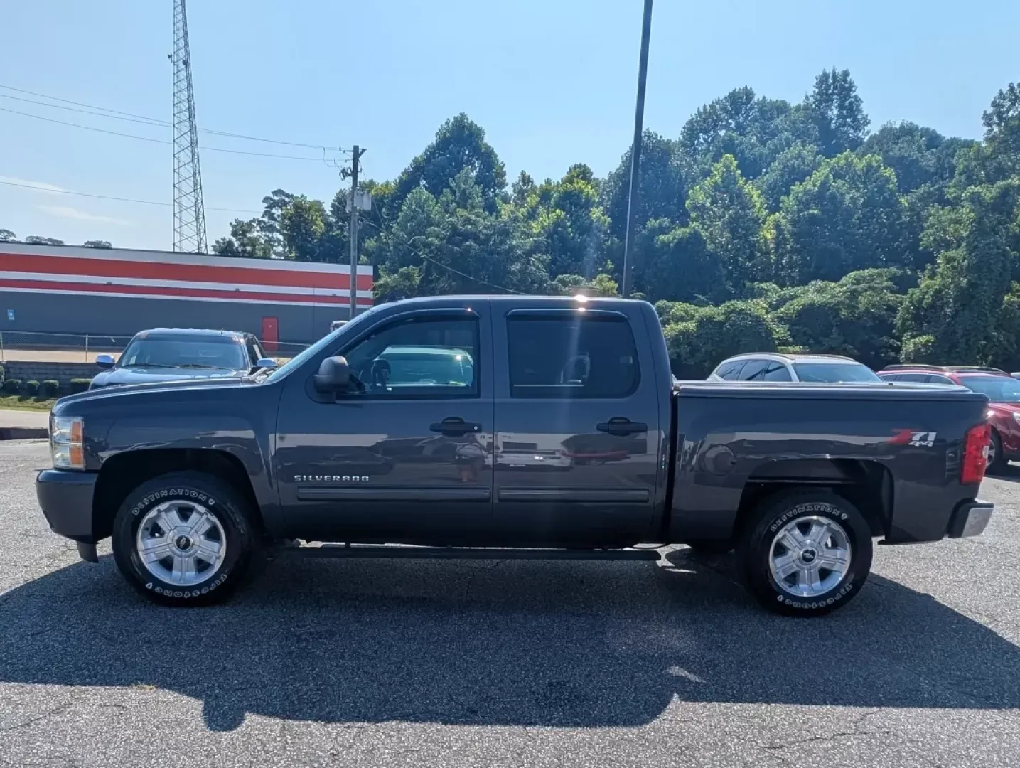 2011 /Ebony Chevrolet Silverado 1500 LT (3GCPKSE38BG) with an Other engine, located at 3959 U.S. 80 W, Phenix City, AL, 36870, (334) 297-4885, 32.469296, -85.135185 - **Elevate Your Adventures with the 2011 Chevrolet Silverado 1500 LT A Perfect Blend of Power and Comfort!**<br /> <br /> If you're seeking a robust yet refined vehicle that effortlessly combines daily utility with weekend escapades, look no further than this stunning 2011 Chevrolet Silverado 1500 L - Photo#7