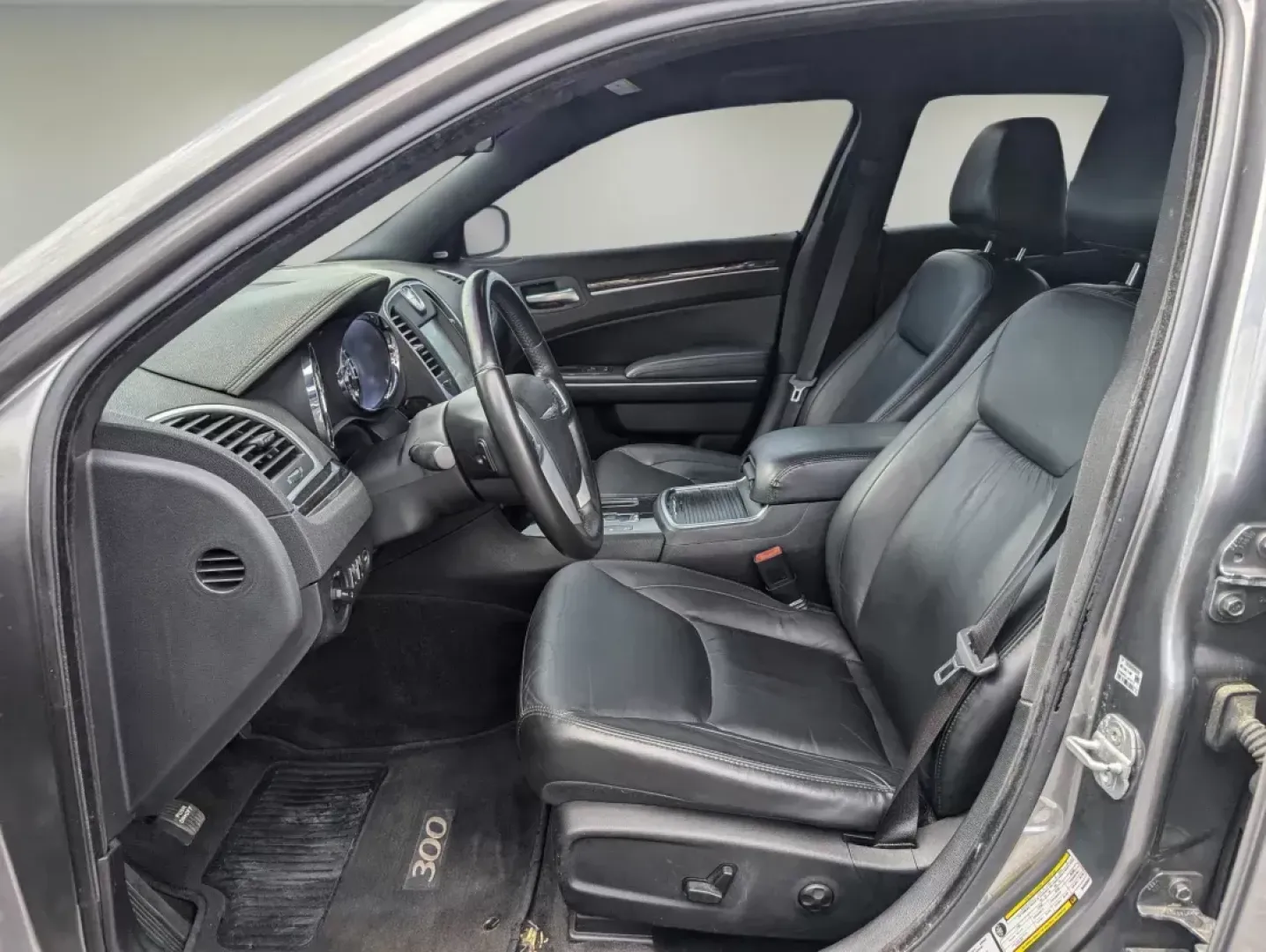 2011 /Black Interior Chrysler 300 Limited (2C3CA5CG7BH) with an Gas/Ethanol V6 3.6L/220 engine, 5-Speed Automatic w/Manual Shift transmission, located at 7000 Northlake Connector, Columbus, GA, 31904, (706) 987-8085, 32.524975, -84.978134 - **Drive in Style and Comfort with this 2011 Chrysler 300 Limited at Gils Auto Columbus #2!**<br /> <br /> Are you searching for a vehicle that perfectly balances luxury, performance, and practicality? Look no further! The 2011 Chrysler 300 Limited is ideal for those who crave a comfortable ride, ma - Photo#9
