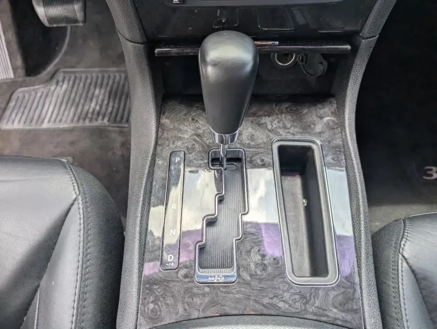 2011 /Black Interior Chrysler 300 Limited (2C3CA5CG7BH) with an Gas/Ethanol V6 3.6L/220 engine, 5-Speed Automatic w/Manual Shift transmission, located at 7000 Northlake Connector, Columbus, GA, 31904, (706) 987-8085, 32.524975, -84.978134 - **Drive in Style and Comfort with this 2011 Chrysler 300 Limited at Gils Auto Columbus #2!**<br /> <br /> Are you searching for a vehicle that perfectly balances luxury, performance, and practicality? Look no further! The 2011 Chrysler 300 Limited is ideal for those who crave a comfortable ride, ma - Photo#12