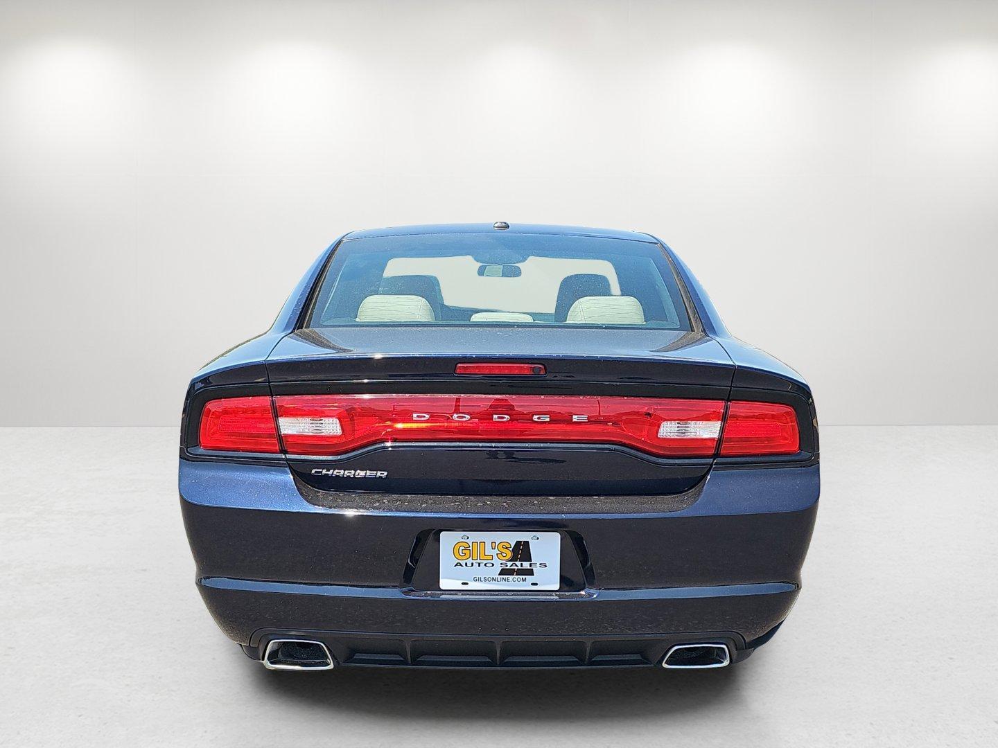 2011 /Black/Light Frost Beige Interior Dodge Charger SE (2B3CL3CG4BH) with an Gas V6 3.6L/220 engine, 5-Speed Automatic transmission, located at 521 Old Farm Lane Rd, Prattville, AL, 36066, (334) 325-1505, 32.482460, -86.416367 - 2011 Dodge Charger SE - Photo#6