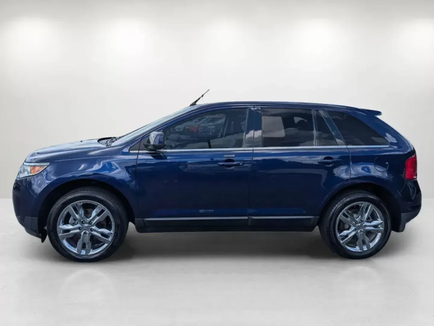 2011 Ford Edge Limited (2FMDK3KC4BB) with an Gas V6 3.5L/213 engine, 6-Speed Automatic w/OD transmission, located at 1430 Gateway Drive, Opelika, AL, 36801, (334) 239-0944, 32.637871, -85.409790 - **Discover Adventure and Comfort in the 2011 Ford Edge Limited at Gils Auto - Opelika!**<br /> <br /> Are you in search of a vehicle that seamlessly blends comfort, style, and versatility for your everyday adventures? Look no further than this stunning 2011 Ford Edge Limited, available now at Gils A - Photo#7