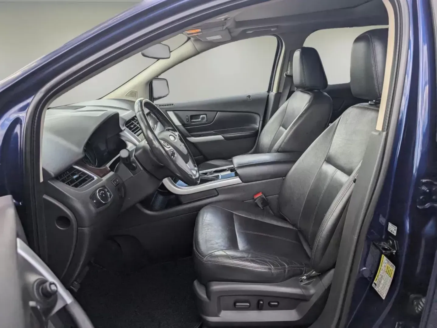 2011 Ford Edge Limited (2FMDK3KC4BB) with an Gas V6 3.5L/213 engine, 6-Speed Automatic w/OD transmission, located at 1430 Gateway Drive, Opelika, AL, 36801, (334) 239-0944, 32.637871, -85.409790 - **Discover Adventure and Comfort in the 2011 Ford Edge Limited at Gils Auto - Opelika!**<br /> <br /> Are you in search of a vehicle that seamlessly blends comfort, style, and versatility for your everyday adventures? Look no further than this stunning 2011 Ford Edge Limited, available now at Gils A - Photo#9