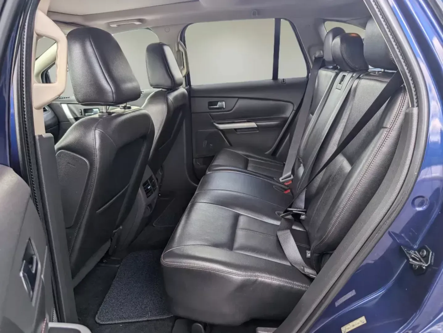 2011 Ford Edge Limited (2FMDK3KC4BB) with an Gas V6 3.5L/213 engine, 6-Speed Automatic w/OD transmission, located at 1430 Gateway Drive, Opelika, AL, 36801, (334) 239-0944, 32.637871, -85.409790 - **Discover Adventure and Comfort in the 2011 Ford Edge Limited at Gils Auto - Opelika!**<br /> <br /> Are you in search of a vehicle that seamlessly blends comfort, style, and versatility for your everyday adventures? Look no further than this stunning 2011 Ford Edge Limited, available now at Gils A - Photo#10