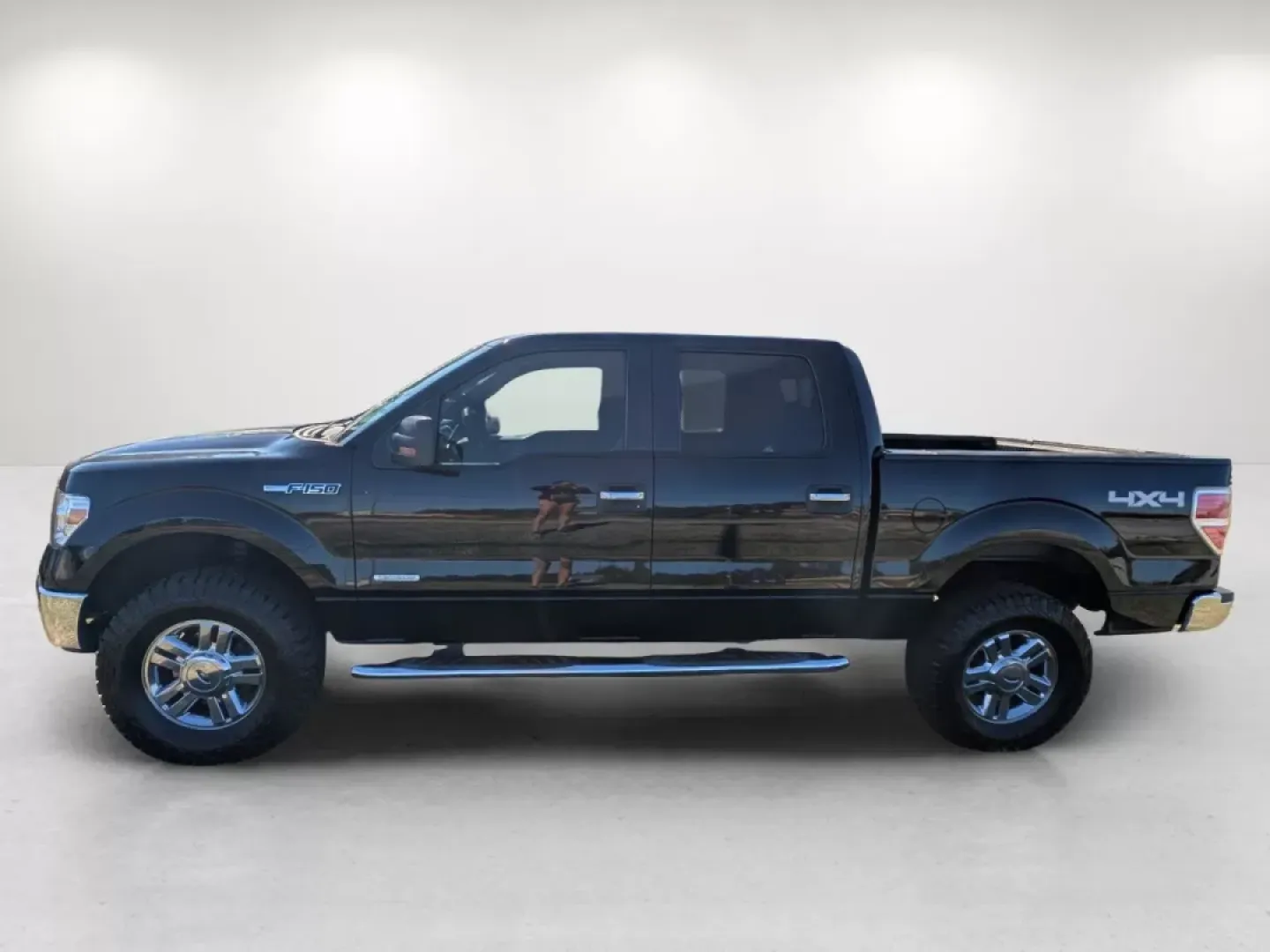 2011 Ford F-150 XLT (1FTFW1ET7BF) with an Other engine, located at 3959 U.S. 80 W, Phenix City, AL, 36870, (334) 297-4885, 32.469296, -85.135185 - ### Conquer the Open Road with the 2011 Ford F-150: Your Ultimate Adventure Awaits!<br /> <br /> Are you ready to elevate your weekend getaways or tackle your daily commute with a blend of rugged capability and comfort? Look no further than this impressive 2011 Ford F-150, a Crew Cab Pickup designed - Photo#5