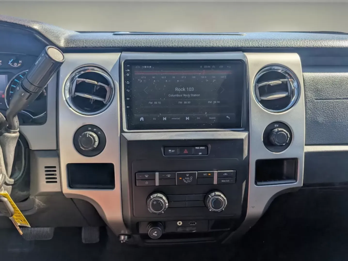 2011 Ford F-150 XLT (1FTFW1ET7BF) with an Other engine, located at 3959 U.S. 80 W, Phenix City, AL, 36870, (334) 297-4885, 32.469296, -85.135185 - ### Conquer the Open Road with the 2011 Ford F-150: Your Ultimate Adventure Awaits!<br /> <br /> Are you ready to elevate your weekend getaways or tackle your daily commute with a blend of rugged capability and comfort? Look no further than this impressive 2011 Ford F-150, a Crew Cab Pickup designed - Photo#12