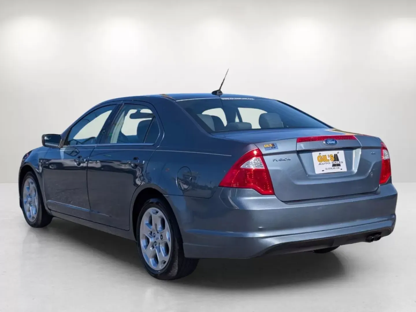 2011 Ford Fusion SE (3FAHP0HA3BR) with an Other engine, located at 1430 Gateway Drive, Opelika, AL, 36801, (334) 239-0944, 32.637871, -85.409790 - ### Discover Your Perfect Ride: 2011 Ford Fusion SE at Gils Auto<br /> <br /> Are you in search of a reliable sedan that seamlessly fits into your everyday lifestyle? Whether you're commuting to work, running errands, or taking the kids to soccer practice, the 2011 Ford Fusion SE is the vehicle that - Photo#6