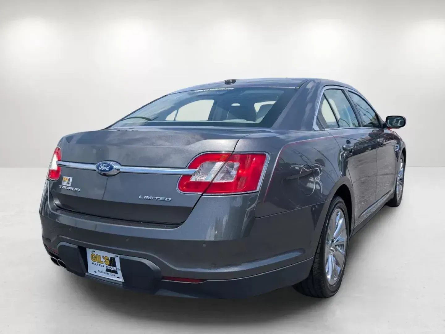 2011 Ford Taurus Limited (1FAHP2FW6BG) with an Gas V6 3.5L/213 engine, 6-Speed Automatic w/OD SelectShift transmission, located at 7000 Northlake Connector, Columbus, GA, 31904, (706) 987-8085, 32.524975, -84.978134 - 2011 Ford Taurus Limited - Photo#4