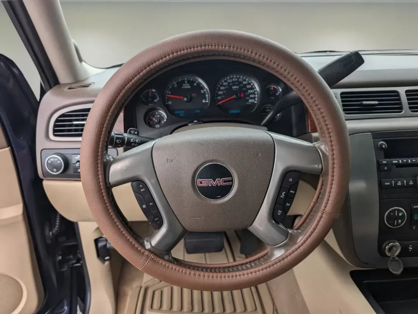2011 /Very Dark Cashmere/Light Cashmere GMC Sierra 1500 SLT (3GTP2WE30BG) with an Gas/Ethanol V8 5.3L/323 engine, 6-Speed Automatic transmission, located at 3959 U.S. 80 W, Phenix City, AL, 36870, (334) 297-4885, 32.469296, -85.135185 - 2011 GMC Sierra 1500 SLT - Photo#15