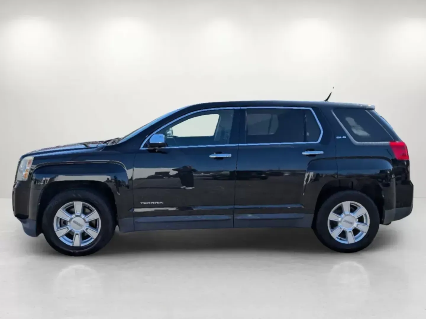 2011 /Jet Black GMC Terrain SLE-1 (2CTALMEC9B6) with an Other engine, located at 1430 Gateway Drive, Opelika, AL, 36801, (334) 239-0944, 32.637871, -85.409790 - **Discover Your Next Adventure with the 2011 GMC Terrain SLE-1 at Gils Auto in Opelika, AL!**<br /> <br /> Are you ready to elevate your lifestyle with a vehicle that suits both your daily commute and weekend adventures? Look no further than the 2011 GMC Terrain SLE-1, available now at Gils Auto, yo - Photo#8