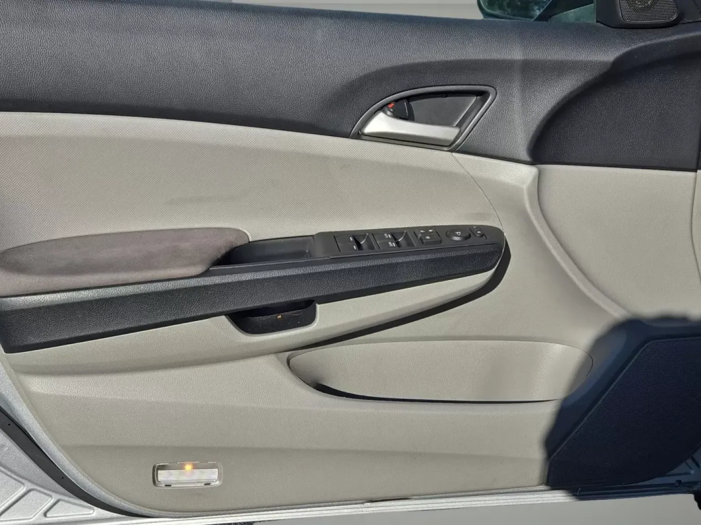 2011 Honda Accord Sdn LX-P (1HGCP2F4XBA) with an Other engine, located at 7000 Northlake Connector, Columbus, GA, 31904, (706) 987-8085, 32.524975, -84.978134 - Are you ready to elevate your daily commute or weekend adventures? Look no further than this stunning 2011 Honda Accord Sdn LX-P, available now at Gils Auto in Phenix City, AL. This vehicle seamlessly blends style, reliability, and comfort, making it the perfect choice for anyone from growing famili - Photo#9