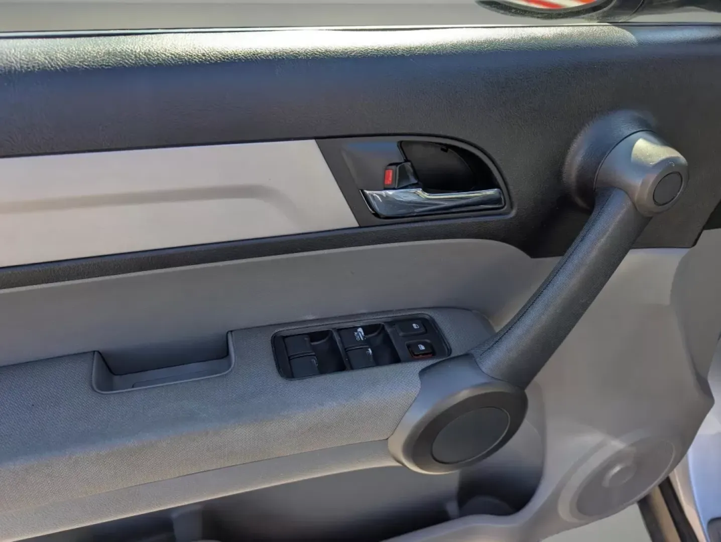 2011 Honda CR-V SE (5J6RE4H48BL) with an Other engine, located at 3959 U.S. 80 W, Phenix City, AL, 36870, (334) 297-4885, 32.469296, -85.135185 - **Experience the Freedom of Adventure with the 2011 Honda CR-V SE Perfect for Your Active Lifestyle!**<br /> <br /> Are you ready to elevate your weekends and daily adventures? The 2011 Honda CR-V SE is the ultimate SUV designed for those who crave reliability, style, and versatility. Whether you'r - Photo#15