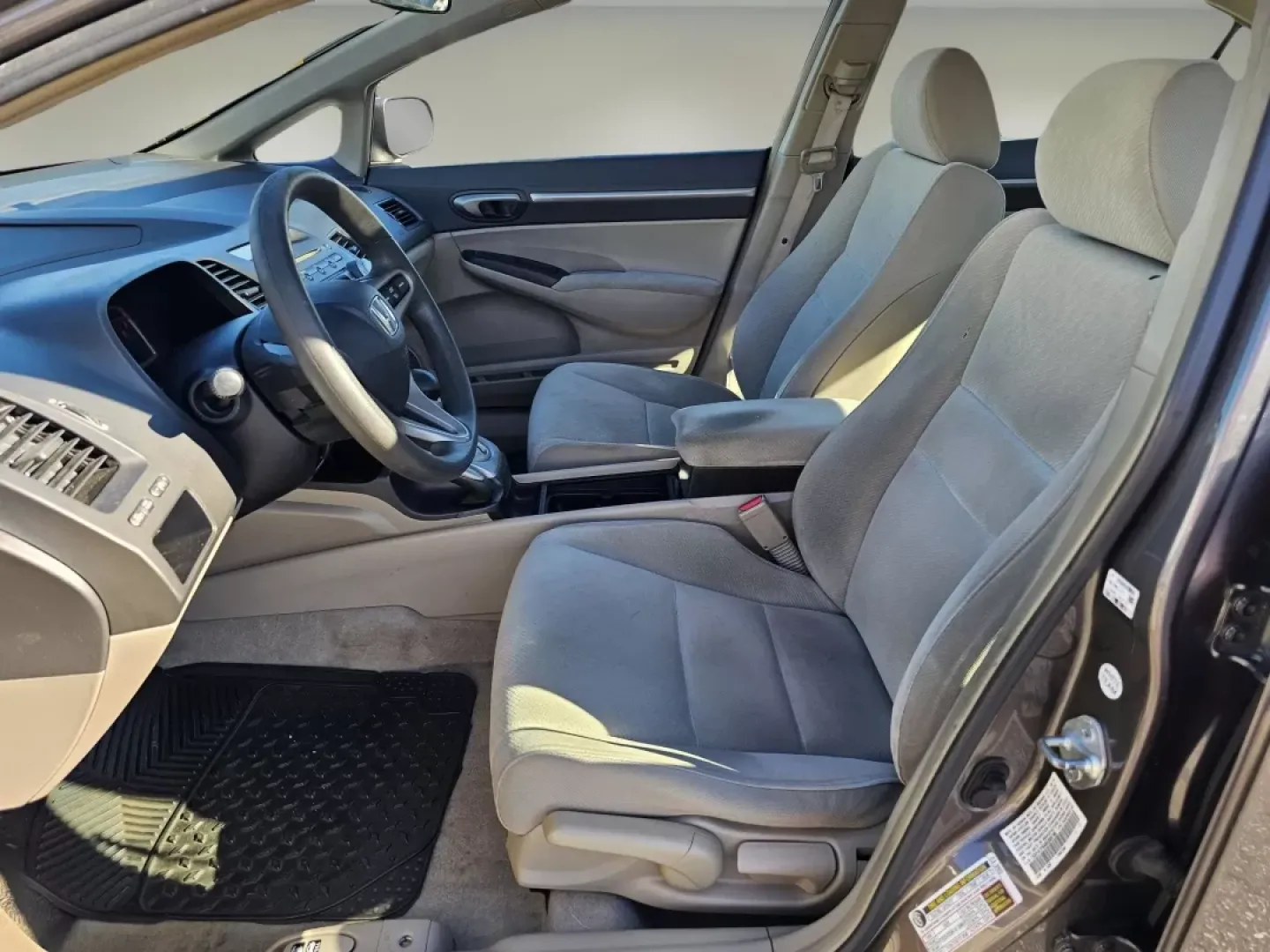 2011 Honda Civic Sdn EX (19XFA1F84BE) with an Other engine, located at 521 Old Farm Lane Rd, Prattville, AL, 36066, (334) 325-1505, 32.482460, -86.416367 - **Experience the Road Like Never Before with This 2011 Honda Civic EX Perfect for Commuters and Families Alike!**<br /> <br /> Are you in the market for a reliable vehicle that seamlessly blends style, comfort, and affordability? Look no further than this stunning 2011 Honda Civic Sedan EX, availab - Photo#9