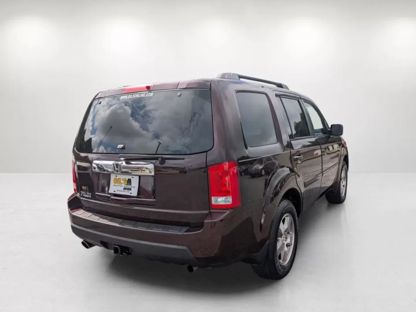 2011 Honda Pilot EX-L (5FNYF3H53BB) with an Other engine, located at 521 Old Farm Lane Rd, Prattville, AL, 36066, (334) 325-1505, 32.482460, -86.416367 - Are you ready to elevate your family adventures or tackle those long commutes with ease? Look no further than this stunning 2011 Honda Pilot EX-L, available now at Gils Auto in Phenix City, AL. This spacious SUV is perfect for growing families and weekend explorers alike, offering comfort, safety, a - Photo#4