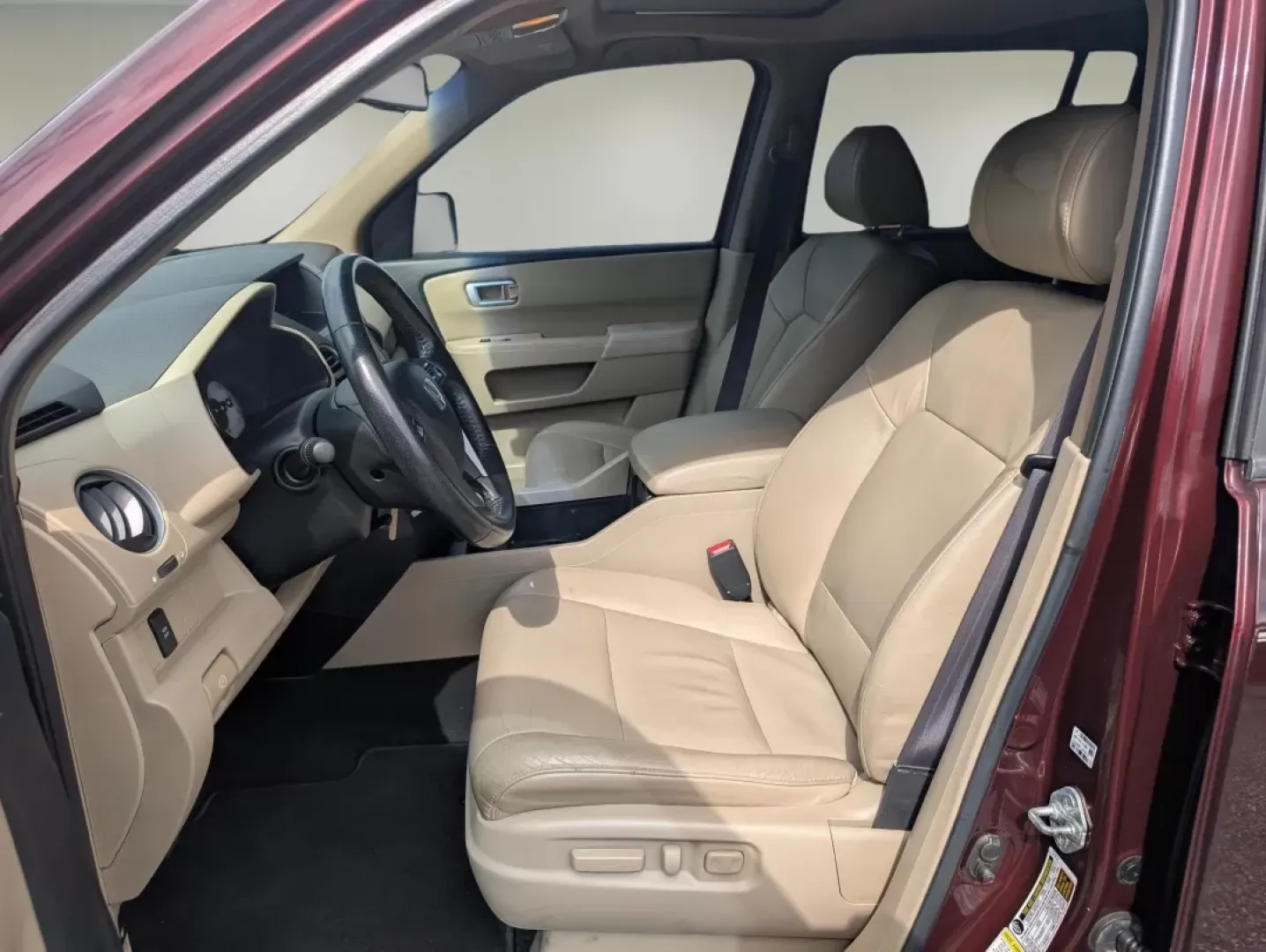 2011 Honda Pilot EX-L (5FNYF3H53BB) with an Other engine, located at 521 Old Farm Lane Rd, Prattville, AL, 36066, (334) 325-1505, 32.482460, -86.416367 - Are you ready to elevate your family adventures or tackle those long commutes with ease? Look no further than this stunning 2011 Honda Pilot EX-L, available now at Gils Auto in Phenix City, AL. This spacious SUV is perfect for growing families and weekend explorers alike, offering comfort, safety, a - Photo#9