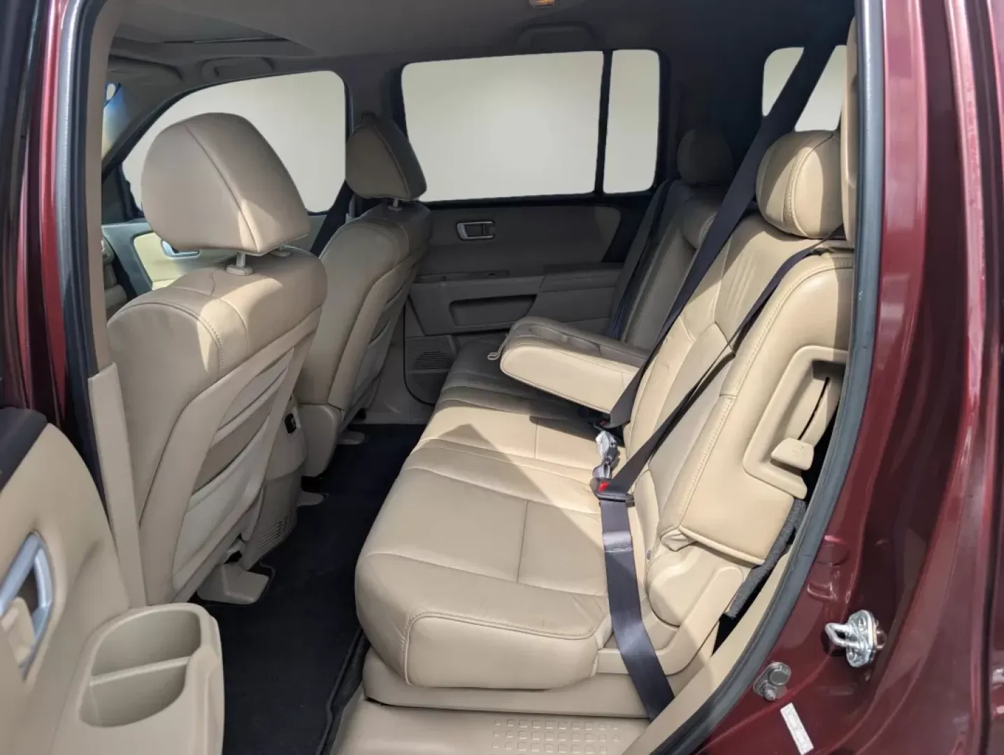 2011 Honda Pilot EX-L (5FNYF3H53BB) with an Other engine, located at 521 Old Farm Lane Rd, Prattville, AL, 36066, (334) 325-1505, 32.482460, -86.416367 - Are you ready to elevate your family adventures or tackle those long commutes with ease? Look no further than this stunning 2011 Honda Pilot EX-L, available now at Gils Auto in Phenix City, AL. This spacious SUV is perfect for growing families and weekend explorers alike, offering comfort, safety, a - Photo#10