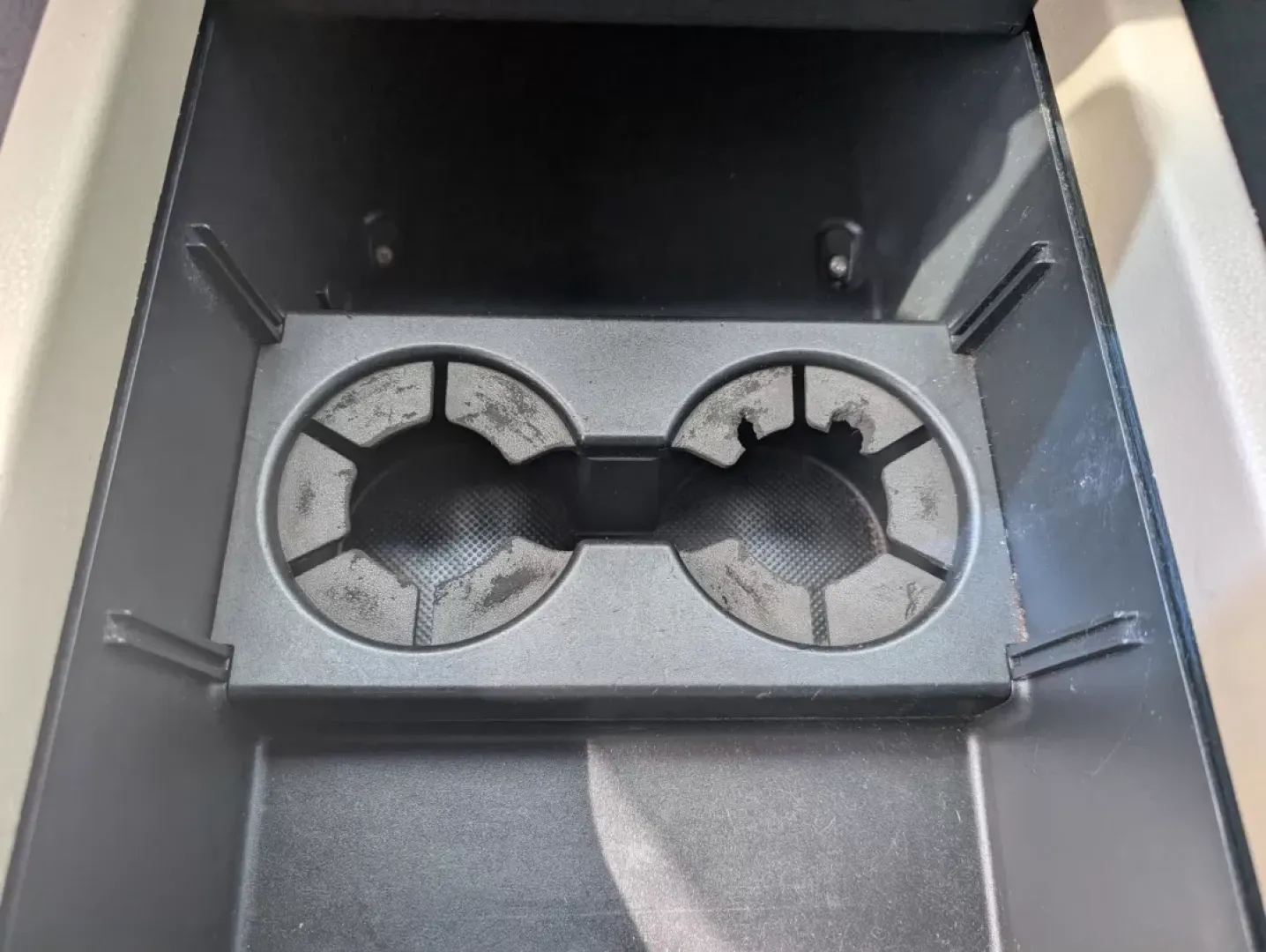 2011 Honda Pilot EX-L (5FNYF3H53BB) with an Other engine, located at 521 Old Farm Lane Rd, Prattville, AL, 36066, (334) 325-1505, 32.482460, -86.416367 - Are you ready to elevate your family adventures or tackle those long commutes with ease? Look no further than this stunning 2011 Honda Pilot EX-L, available now at Gils Auto in Phenix City, AL. This spacious SUV is perfect for growing families and weekend explorers alike, offering comfort, safety, a - Photo#14