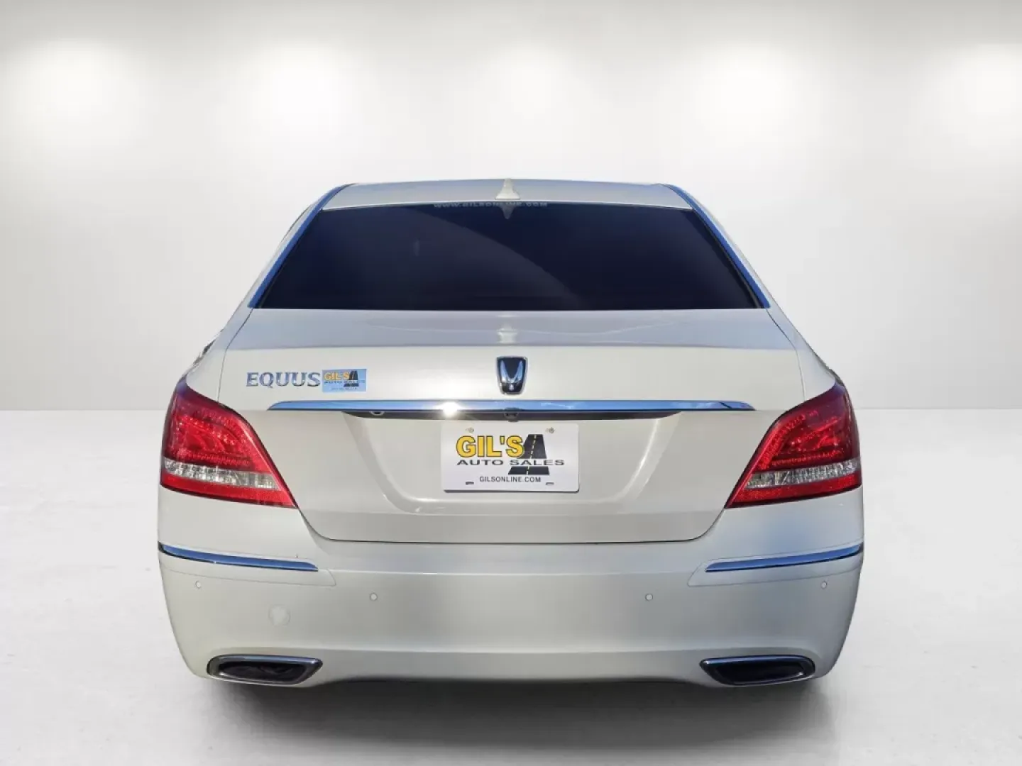 2011 /Cashmere Hyundai Equus Ultimate (KMHGH4JF5BU) with an Other engine, located at 3959 U.S. 80 W, Phenix City, AL, 36870, (334) 297-4885, 32.469296, -85.135185 - **Experience Luxury and Comfort with the 2011 Hyundai Equus at Gils Auto Phenix City, AL!**<br /> <br /> Step into a world of sophistication and reliability with the 2011 Hyundai Equus, a vehicle that promises to elevate your driving experience. Whether you're commuting to work, dropping the kids o - Photo#5