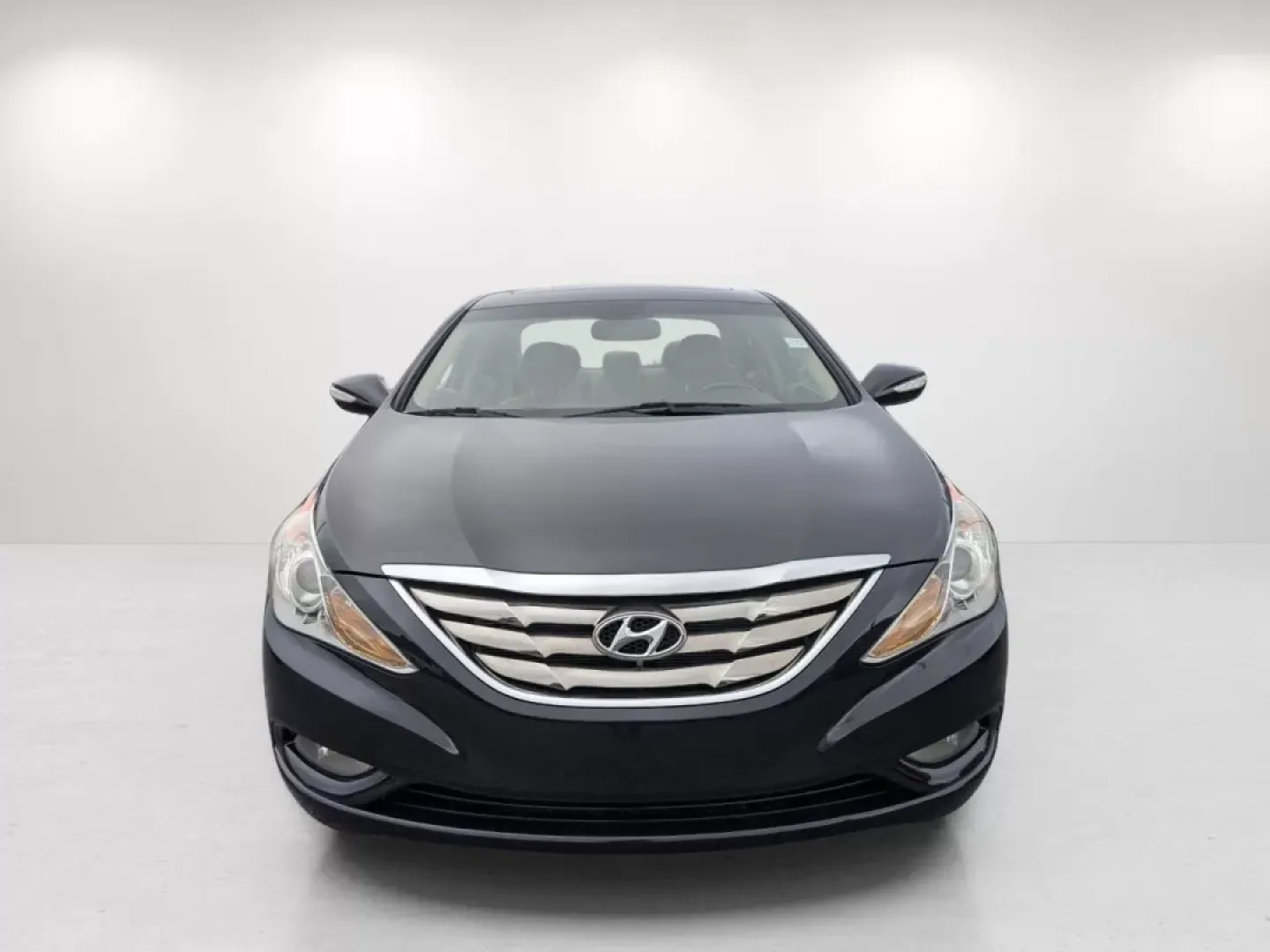 2011 /Camel Hyundai Sonata Ltd (5NPEC4AC2BH) with an Other engine, located at 5115 14th Ave., Columbus, GA, 31904, (706) 323-0345, 32.511494, -84.971046 - **Drive Into Your Next Adventure with the 2011 Hyundai Sonata at Gils Auto!**<br /> <br /> Are you ready to elevate your daily commute or embark on family road trips? The 2011 Hyundai Sonata, now available at Gils Auto in Phenix City, AL, is the perfect blend of style, comfort, and reliability that - Photo#1