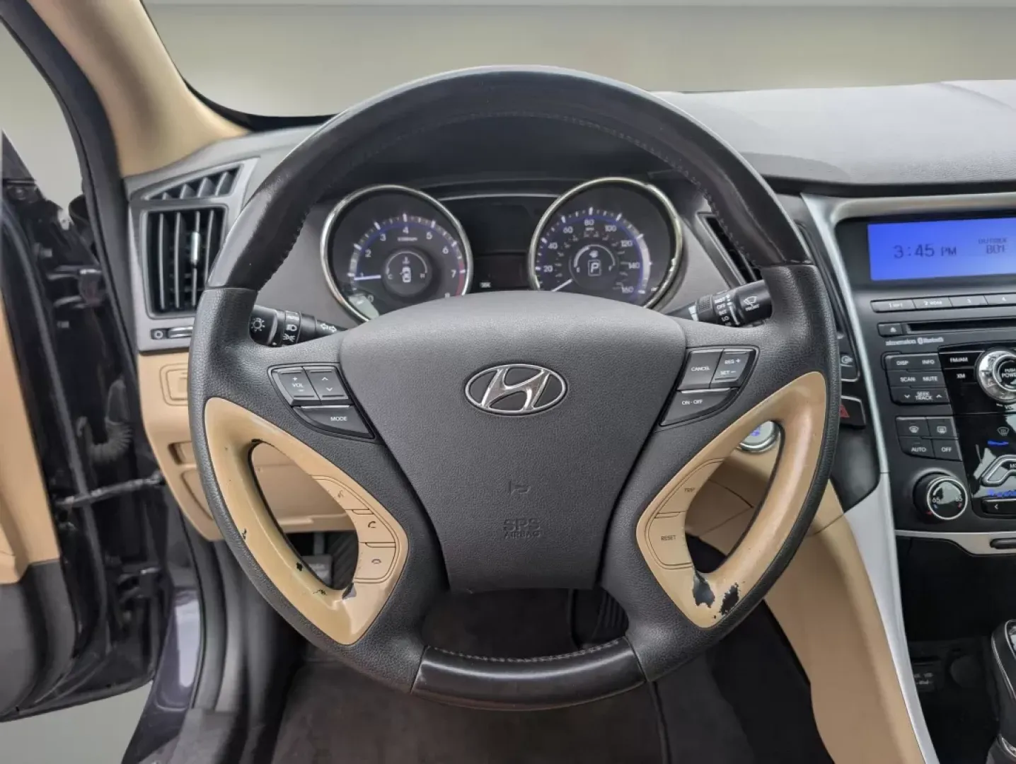 2011 /Camel Hyundai Sonata Ltd (5NPEC4AC2BH) with an Other engine, located at 5115 14th Ave., Columbus, GA, 31904, (706) 323-0345, 32.511494, -84.971046 - **Drive Into Your Next Adventure with the 2011 Hyundai Sonata at Gils Auto!**<br /> <br /> Are you ready to elevate your daily commute or embark on family road trips? The 2011 Hyundai Sonata, now available at Gils Auto in Phenix City, AL, is the perfect blend of style, comfort, and reliability that - Photo#15