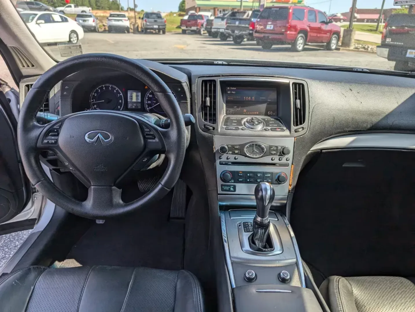 2011 /Graphite Infiniti G37 Sedan Journey (JN1CV6AP3BM) with an Gas V6 3.7L/225 engine, 7-Speed Automatic w/OD transmission, located at 804 22nd Ave, Phenix City, AL, 36870, (334) 297-1860, 32.484749, -85.024475 - Elevate your daily drive with the stunning 2011 Infiniti G37 Sedan, now available at Gils Auto - Phenix City #2! This sophisticated sedan is not just a mode of transportation; it's a lifestyle upgrade, perfectly suited for professionals, growing families, or anyone seeking a blend of luxury and perf - Photo#11