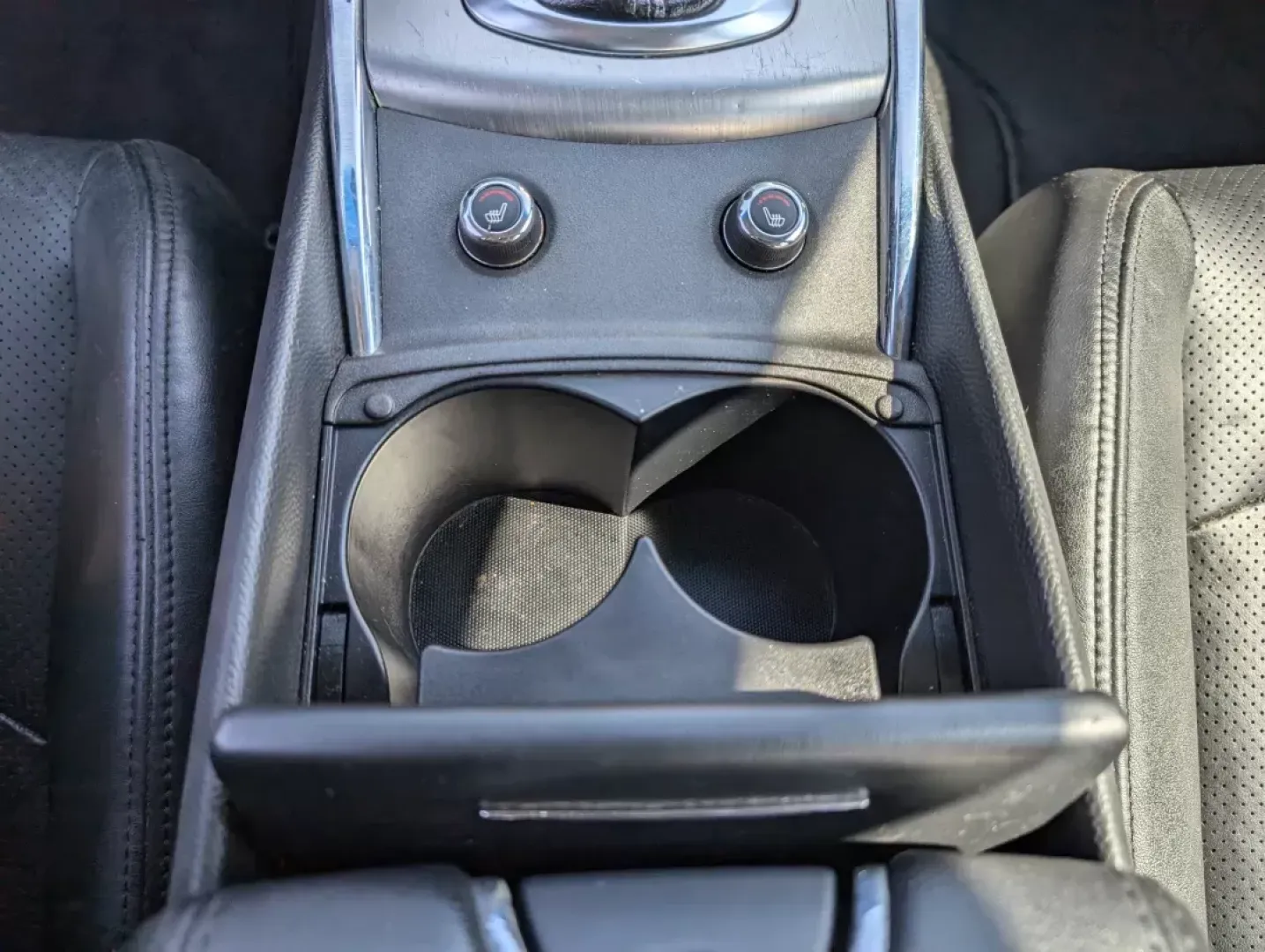2011 /Graphite Infiniti G37 Sedan Journey (JN1CV6AP3BM) with an Gas V6 3.7L/225 engine, 7-Speed Automatic w/OD transmission, located at 804 22nd Ave, Phenix City, AL, 36870, (334) 297-1860, 32.484749, -85.024475 - Elevate your daily drive with the stunning 2011 Infiniti G37 Sedan, now available at Gils Auto - Phenix City #2! This sophisticated sedan is not just a mode of transportation; it's a lifestyle upgrade, perfectly suited for professionals, growing families, or anyone seeking a blend of luxury and perf - Photo#12