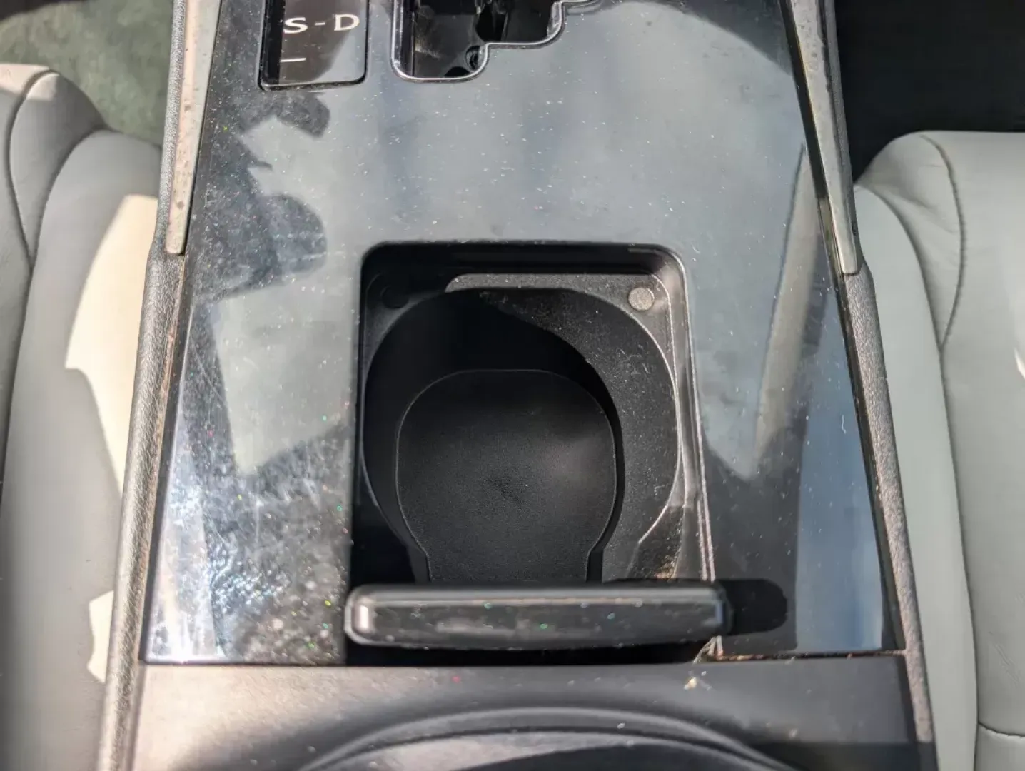 2011 Lexus IS 250 (JTHBF5C21B5) with an Gas V6 2.5L/152 engine, 6-Speed Automatic transmission, located at 3959 U.S. 80 W, Phenix City, AL, 36870, (334) 297-4885, 32.469296, -85.135185 - 2011 Lexus IS 250 - Photo#13