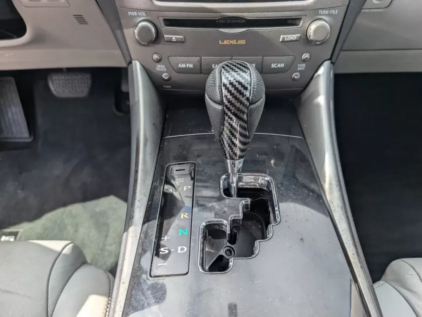 2011 Lexus IS 250 (JTHBF5C21B5) with an Gas V6 2.5L/152 engine, 6-Speed Automatic transmission, located at 3959 U.S. 80 W, Phenix City, AL, 36870, (334) 297-4885, 32.469296, -85.135185 - 2011 Lexus IS 250 - Photo#14