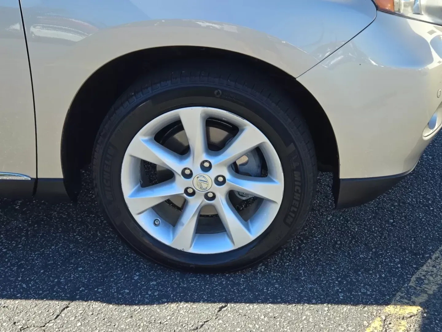 2011 Lexus RX 350 (2T2ZK1BA3BC) with an Other engine, located at 1430 Gateway Drive, Opelika, AL, 36801, (334) 239-0944, 32.637871, -85.409790 - **Explore Luxury and Comfort with the 2011 Lexus RX 350 at Gils Auto in Phenix City, AL**<br /> <br /> Imagine yourself behind the wheel of a luxurious SUV that perfectly balances style, comfort, and practicality. The 2011 Lexus RX 350 is not just a vehicle; it's a lifestyle upgrade. Whether you're - Photo#2