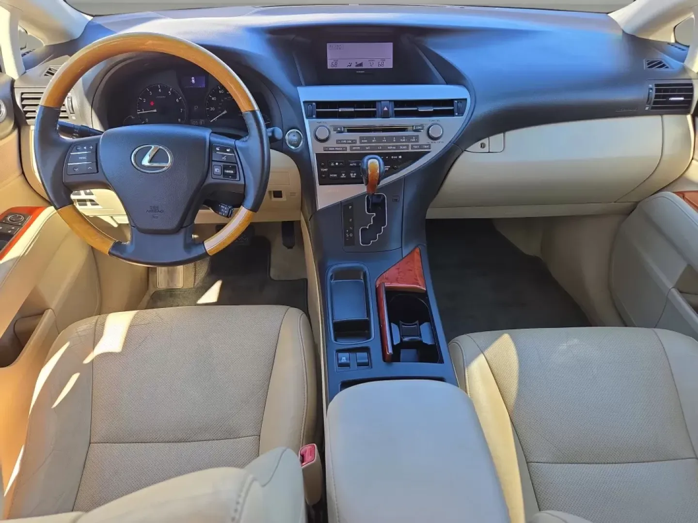 2011 Lexus RX 350 (2T2ZK1BA3BC) with an Other engine, located at 1430 Gateway Drive, Opelika, AL, 36801, (334) 239-0944, 32.637871, -85.409790 - **Explore Luxury and Comfort with the 2011 Lexus RX 350 at Gils Auto in Phenix City, AL**<br /> <br /> Imagine yourself behind the wheel of a luxurious SUV that perfectly balances style, comfort, and practicality. The 2011 Lexus RX 350 is not just a vehicle; it's a lifestyle upgrade. Whether you're - Photo#13