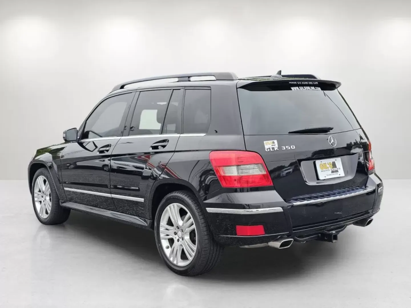 2011 Mercedes-Benz GLK-Class GLK 350 (WDCGG8HB5BF) with an Other engine, located at 804 22nd Ave, Phenix City, AL, 36870, (334) 297-1860, 32.484749, -85.024475 - Are you searching for the perfect blend of luxury, performance, and practicality for your next adventure? Look no further than this stunning 2011 Mercedes-Benz GLK 350, now available at Gils Auto in Phenix City, AL. This sophisticated SUV is an excellent choice for growing families, budget-conscious - Photo#6
