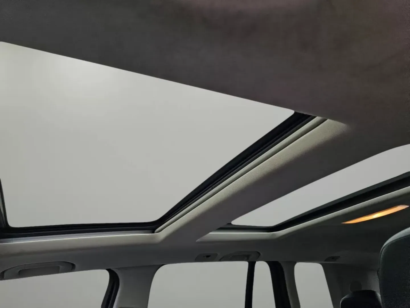 2011 Mercedes-Benz GLK-Class GLK 350 (WDCGG8HB5BF) with an Other engine, located at 804 22nd Ave, Phenix City, AL, 36870, (334) 297-1860, 32.484749, -85.024475 - Are you searching for the perfect blend of luxury, performance, and practicality for your next adventure? Look no further than this stunning 2011 Mercedes-Benz GLK 350, now available at Gils Auto in Phenix City, AL. This sophisticated SUV is an excellent choice for growing families, budget-conscious - Photo#10