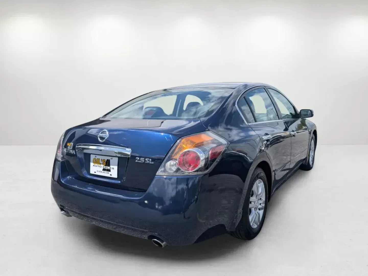 2011 /Charcoal Nissan Altima 2.5 SL (1N4AL2AP6BN) with an Gas I4 2.5L/ engine, 1-Speed Continuously Variable transmission, located at 1430 Gateway Drive, Opelika, AL, 36801, (334) 239-0944, 32.637871, -85.409790 - 2011 Nissan Altima 2.5 SL - Photo#4