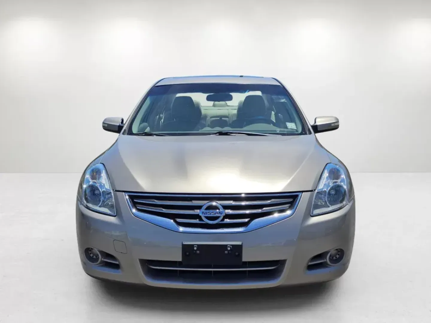 2011 /Blonde Nissan Altima 2.5 S (1N4AL2AP1BC) with an Gas I4 2.5L/ engine, 1-Speed Continuously Variable transmission, located at 521 Old Farm Lane Rd, Prattville, AL, 36066, (334) 325-1505, 32.482460, -86.416367 - 2011 Nissan Altima 2.5 S - Photo#2