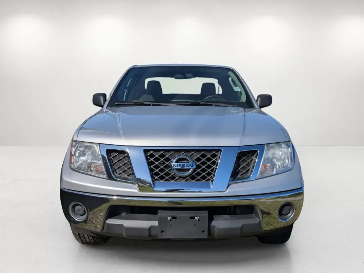 2011 /Graphite Nissan Frontier SV (1N6BD0CT8BC) with an Gas 4-cyl 2.5L/ engine, 5-Speed Automatic transmission, located at 5115 14th Ave., Columbus, GA, 31904, (706) 323-0345, 32.511494, -84.971046 - **Unleash Your Adventure with the 2011 Nissan Frontier SV at Gils Auto - Columbus!** <br /> <br /> Are you ready to elevate your weekend getaways or tackle your daily commute with a vehicle that combines functionality and style? The 2011 Nissan Frontier SV is here to deliver just that. This extended - Photo#1