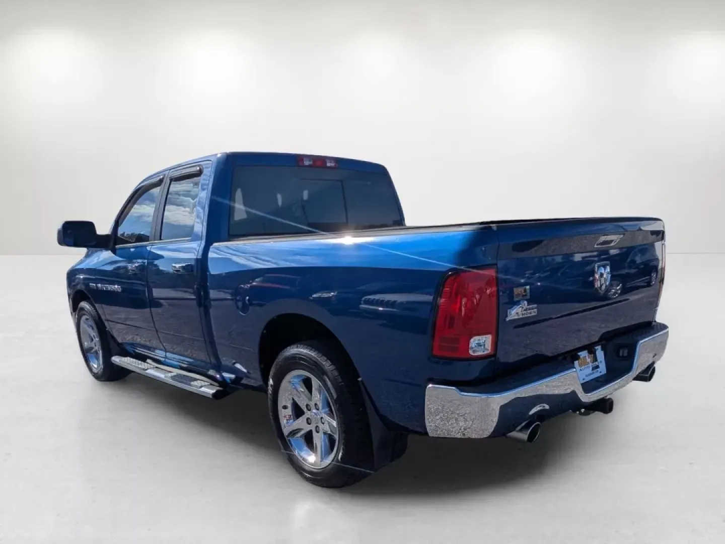2011 /Dark Slate/Medium Graystone Ram 1500 Big Horn (1D7RB1GT2BS) with an Other engine, located at 3959 U.S. 80 W, Phenix City, AL, 36870, (334) 297-4885, 32.469296, -85.135185 - ### Experience Adventure and Comfort with this 2011 Ram 1500 Big Horn at Gils Auto in Phenix City, AL!<br /> <br /> Are you looking for a versatile vehicle that can handle everything from family road trips to weekend adventures? Look no further! This **2011 Ram 1500 Big Horn** Crew Cab Pickup is per - Photo#5
