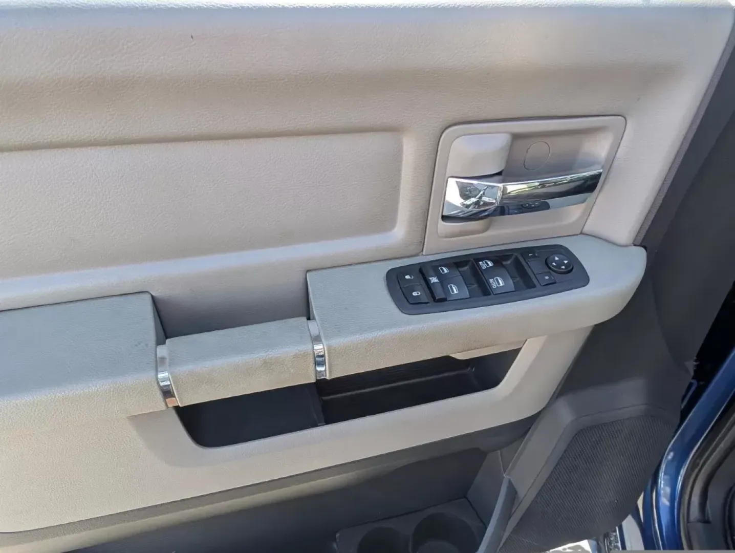 2011 /Dark Slate/Medium Graystone Ram 1500 Big Horn (1D7RB1GT2BS) with an Other engine, located at 3959 U.S. 80 W, Phenix City, AL, 36870, (334) 297-4885, 32.469296, -85.135185 - ### Experience Adventure and Comfort with this 2011 Ram 1500 Big Horn at Gils Auto in Phenix City, AL!<br /> <br /> Are you looking for a versatile vehicle that can handle everything from family road trips to weekend adventures? Look no further! This **2011 Ram 1500 Big Horn** Crew Cab Pickup is per - Photo#7