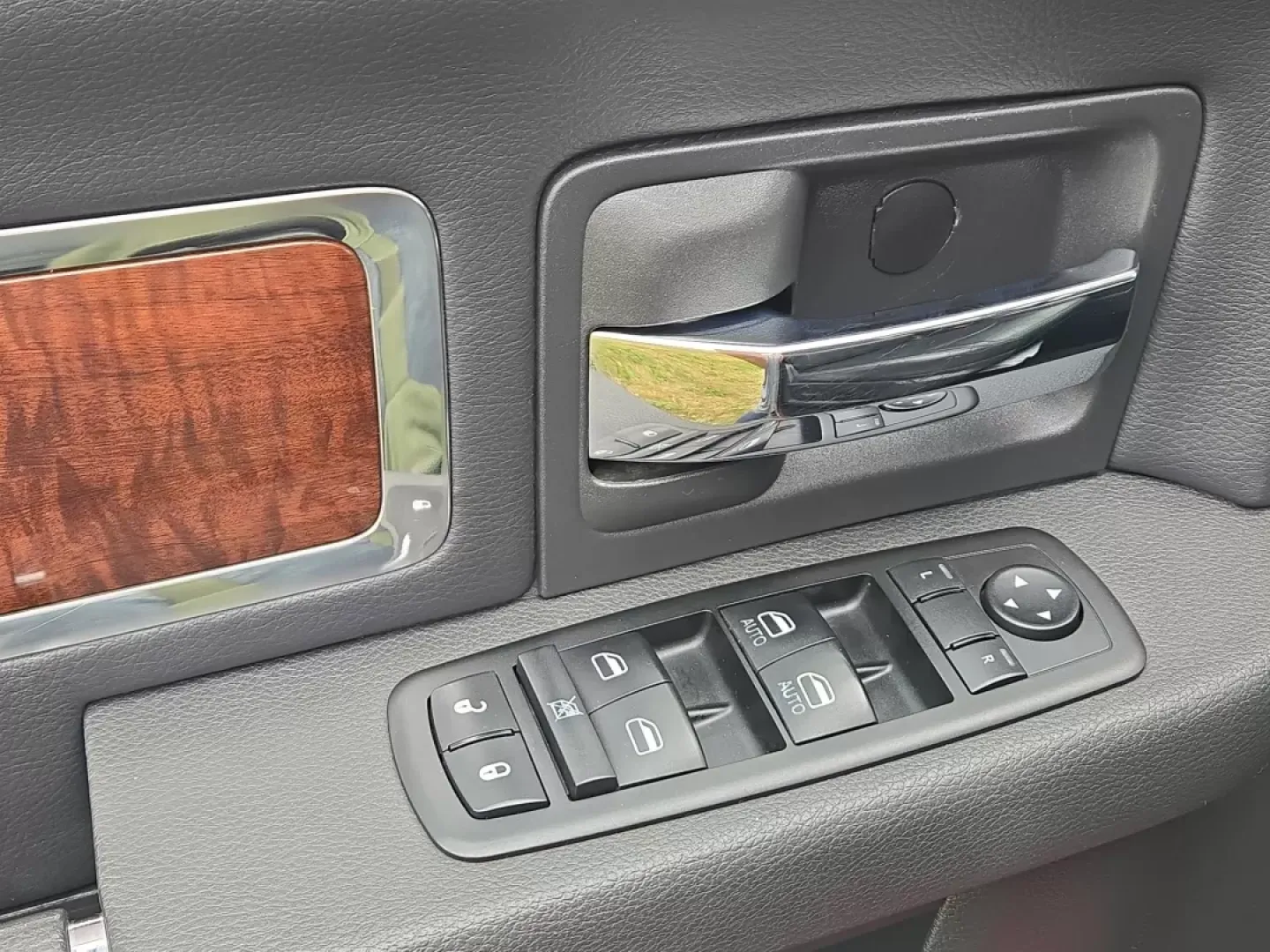 2011 /Dark Slate Gray Ram 1500 Laramie (1D7RV1CT6BS) with an Other engine, located at 521 Old Farm Lane Rd, Prattville, AL, 36066, (334) 325-1505, 32.482460, -86.416367 - 2011 Ram 1500 Laramie - Photo#10