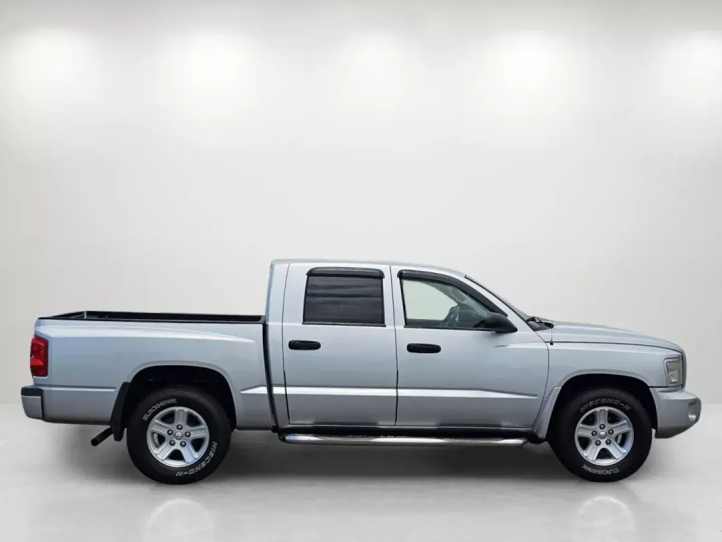 2011 /Dark Slate Gray/Medium Slate Gray Interior Ram Dakota Bighorn/Lonestar (1D7RE3GK6BS) with an Other engine, located at 521 Old Farm Lane Rd, Prattville, AL, 36066, (334) 325-1505, 32.482460, -86.416367 - **Drive Your Adventures with This 2011 Ram Dakota Bighorn/Lonestar at Gils Auto - Prattville!**<br /> <br /> Are you ready to elevate your lifestyle with the ultimate pickup truck? The 2011 Ram Dakota Bighorn/Lonestar is your gateway to adventure, perfect for weekend getaways, family trips, or daily - Photo#3