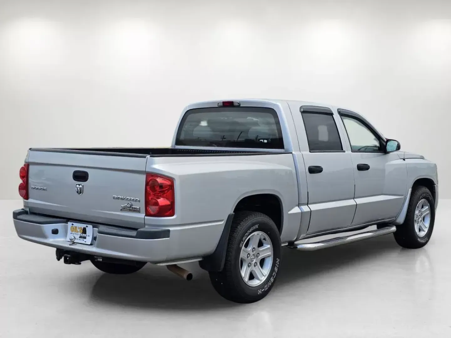 2011 /Dark Slate Gray/Medium Slate Gray Interior Ram Dakota Bighorn/Lonestar (1D7RE3GK6BS) with an Other engine, located at 521 Old Farm Lane Rd, Prattville, AL, 36066, (334) 325-1505, 32.482460, -86.416367 - **Drive Your Adventures with This 2011 Ram Dakota Bighorn/Lonestar at Gils Auto - Prattville!**<br /> <br /> Are you ready to elevate your lifestyle with the ultimate pickup truck? The 2011 Ram Dakota Bighorn/Lonestar is your gateway to adventure, perfect for weekend getaways, family trips, or daily - Photo#4