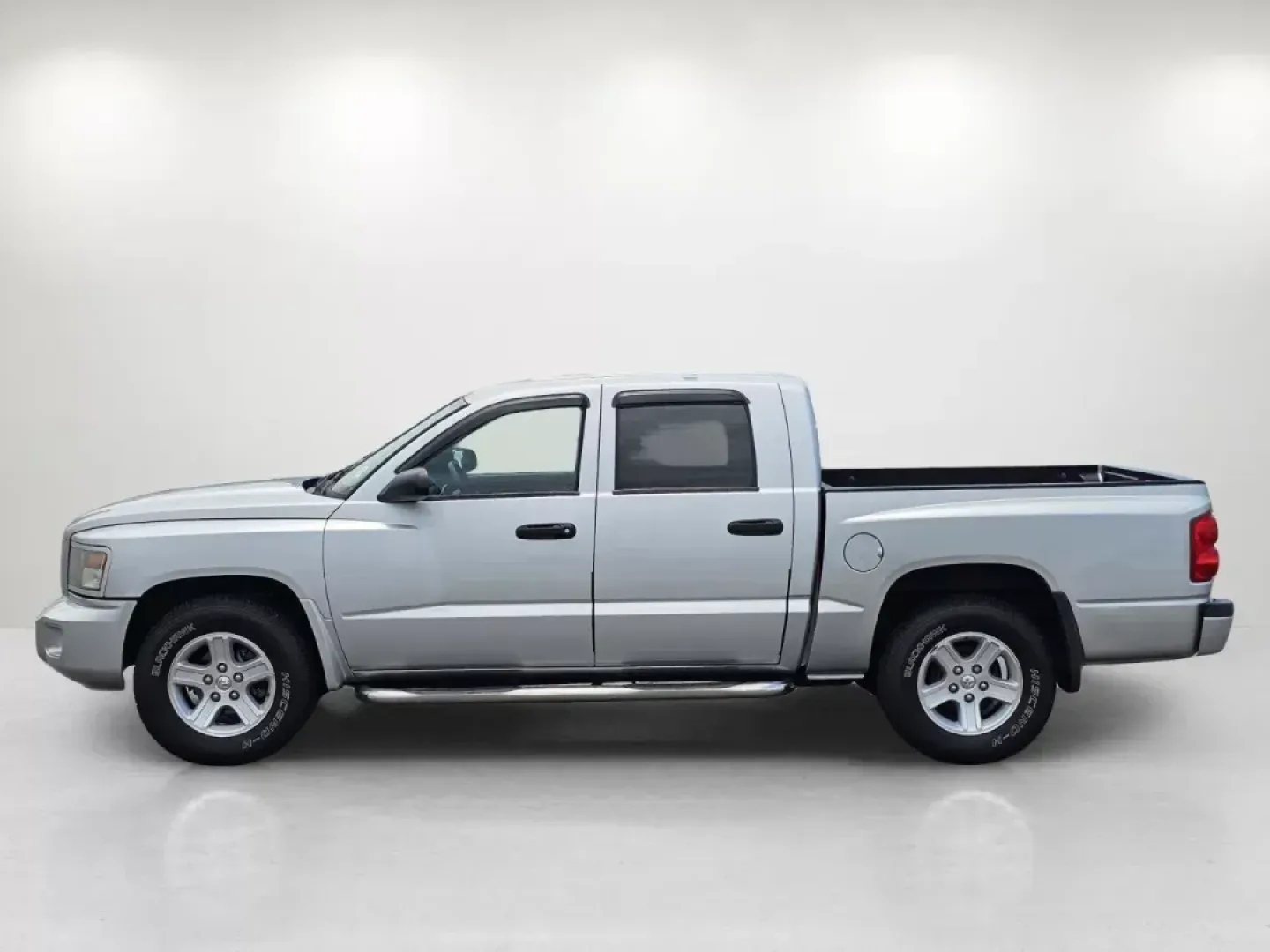 2011 /Dark Slate Gray/Medium Slate Gray Interior Ram Dakota Bighorn/Lonestar (1D7RE3GK6BS) with an Other engine, located at 521 Old Farm Lane Rd, Prattville, AL, 36066, (334) 325-1505, 32.482460, -86.416367 - **Drive Your Adventures with This 2011 Ram Dakota Bighorn/Lonestar at Gils Auto - Prattville!**<br /> <br /> Are you ready to elevate your lifestyle with the ultimate pickup truck? The 2011 Ram Dakota Bighorn/Lonestar is your gateway to adventure, perfect for weekend getaways, family trips, or daily - Photo#7