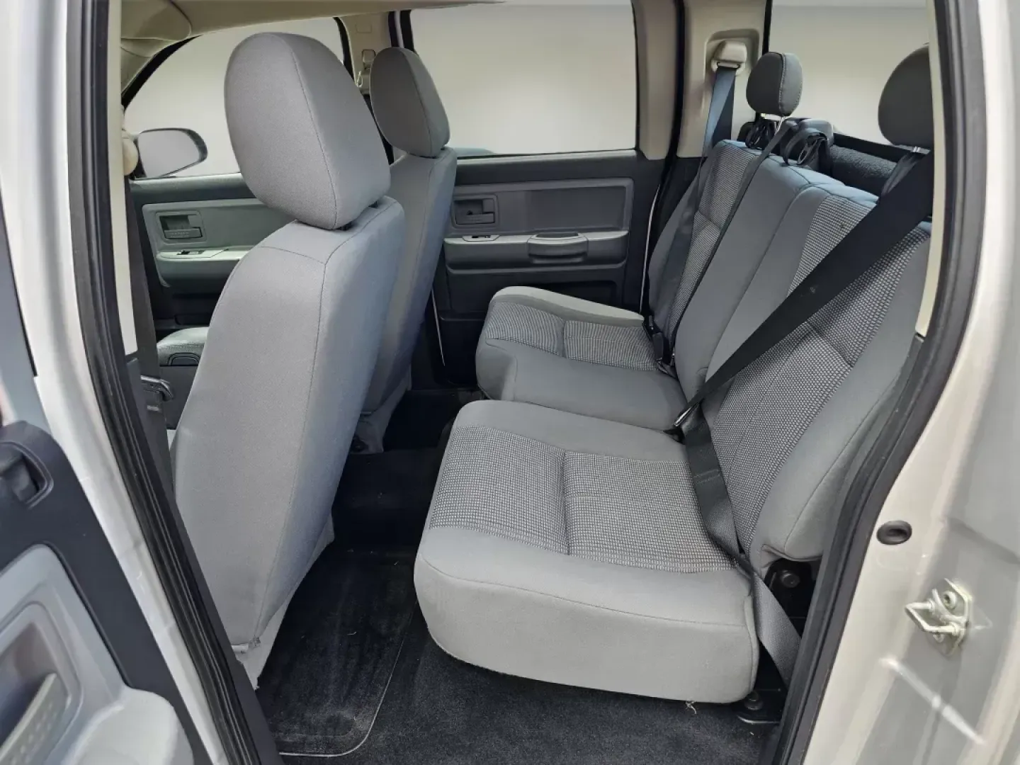 2011 /Dark Slate Gray/Medium Slate Gray Interior Ram Dakota Bighorn/Lonestar (1D7RE3GK6BS) with an Other engine, located at 521 Old Farm Lane Rd, Prattville, AL, 36066, (334) 325-1505, 32.482460, -86.416367 - **Drive Your Adventures with This 2011 Ram Dakota Bighorn/Lonestar at Gils Auto - Prattville!**<br /> <br /> Are you ready to elevate your lifestyle with the ultimate pickup truck? The 2011 Ram Dakota Bighorn/Lonestar is your gateway to adventure, perfect for weekend getaways, family trips, or daily - Photo#14